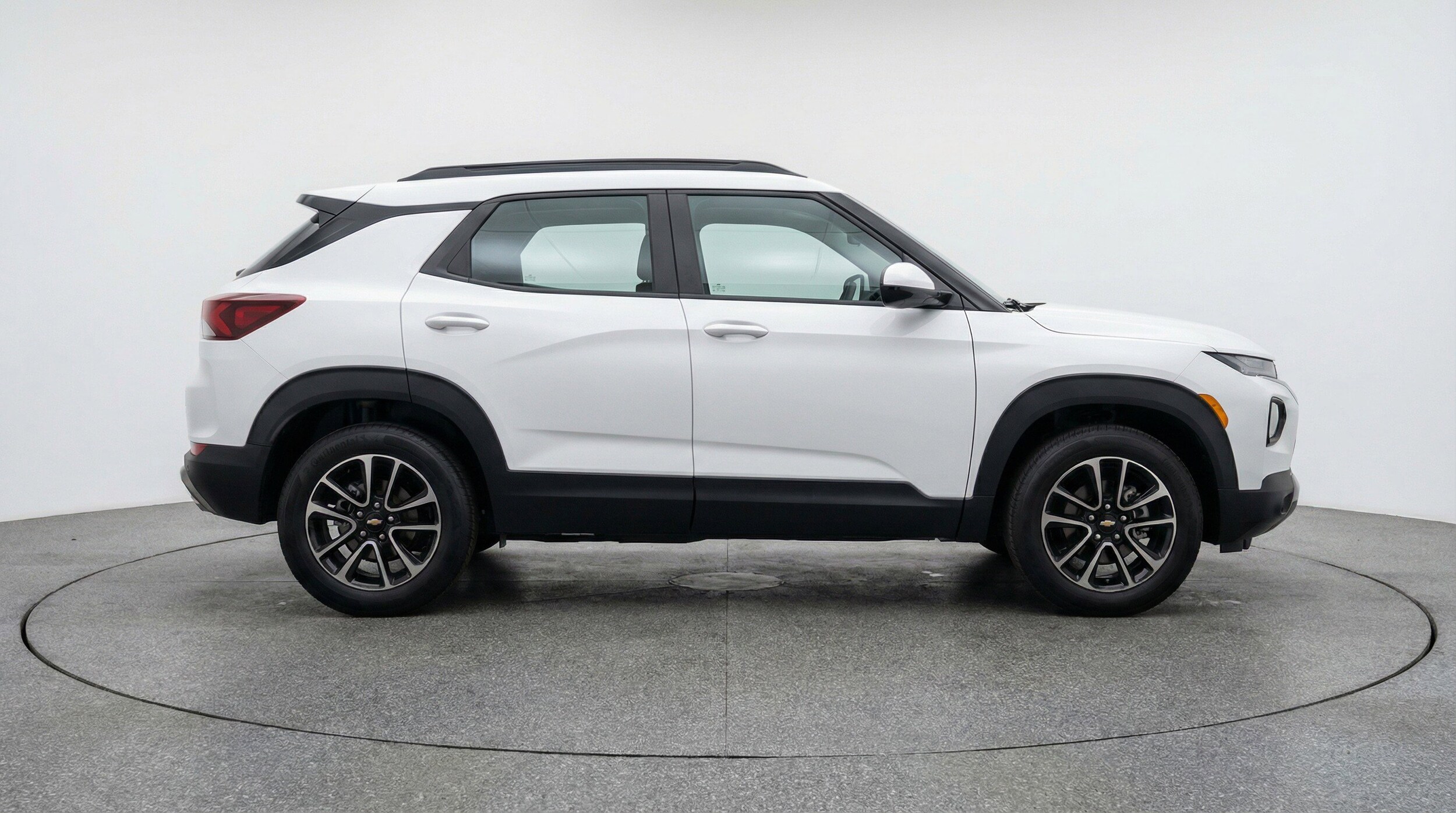 Thumbnail: 2025 Chevrolet TrailBlazer - 11