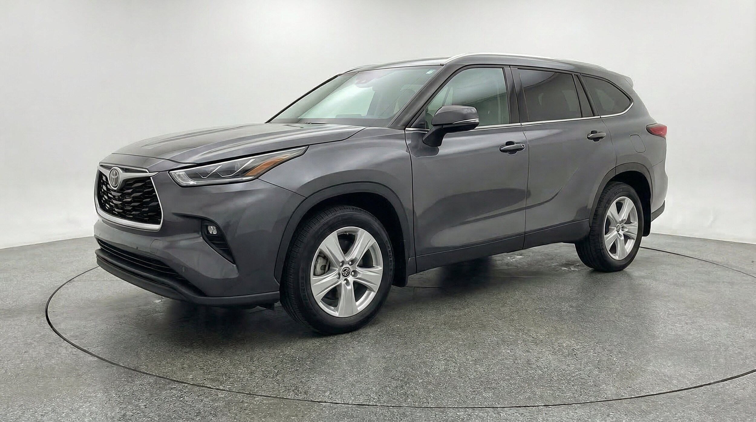 Thumbnail: 2025 Toyota Highlander - 3