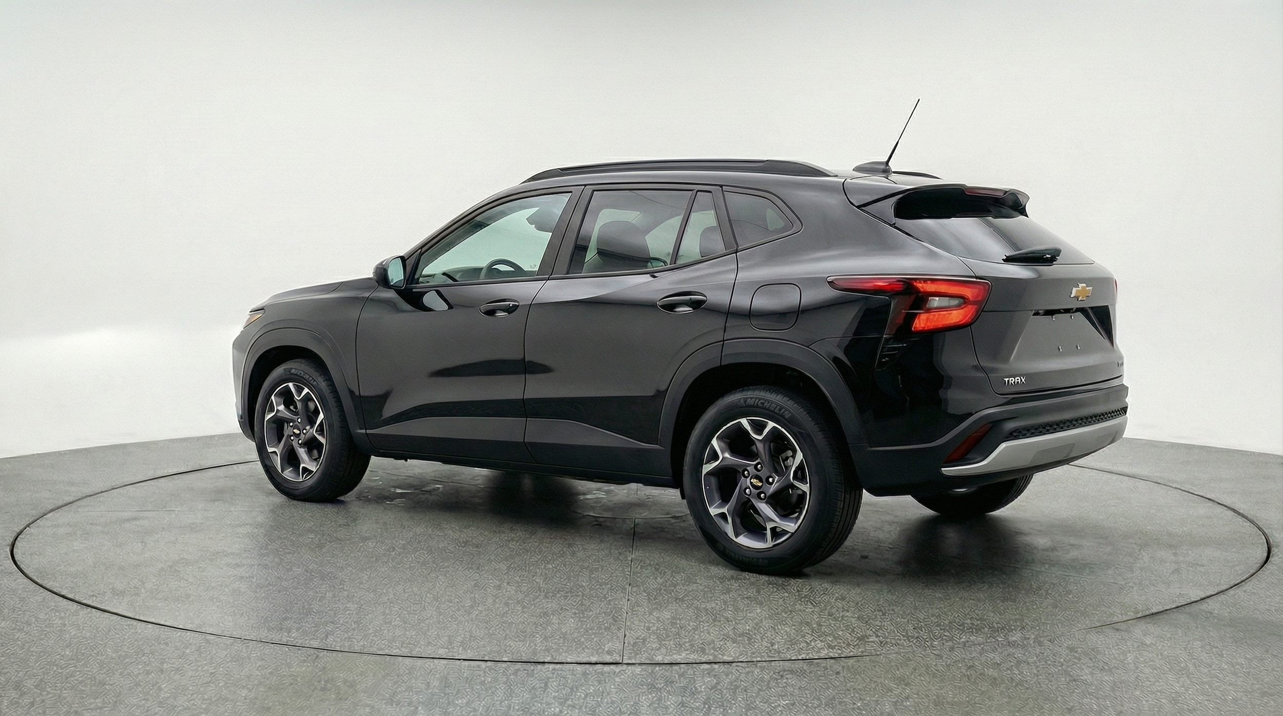 Thumbnail: 2025 Chevrolet Trax - 5