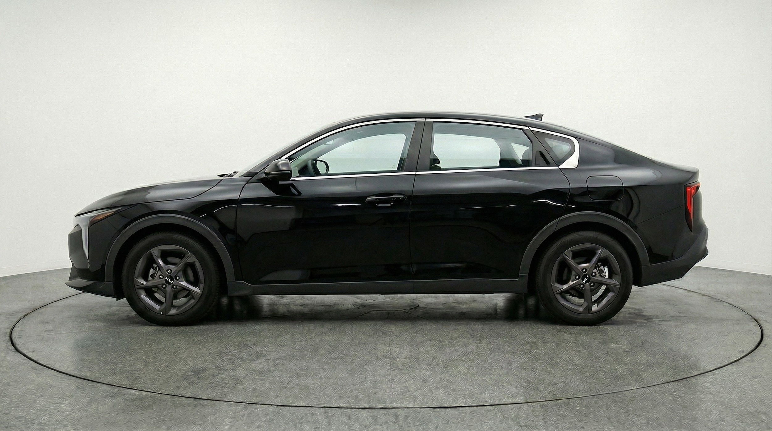 Thumbnail: 2025 Kia K4 - 5