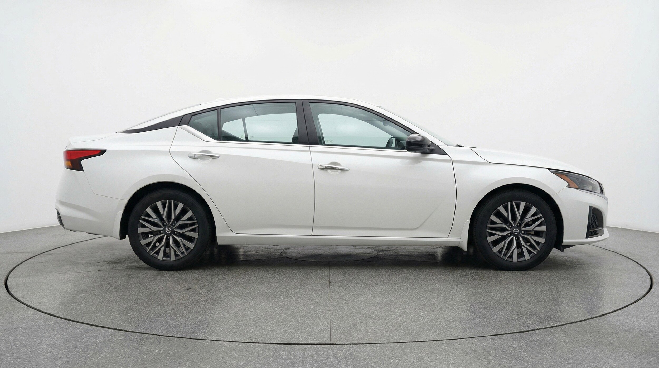 Thumbnail: 2025 Nissan Altima - 11