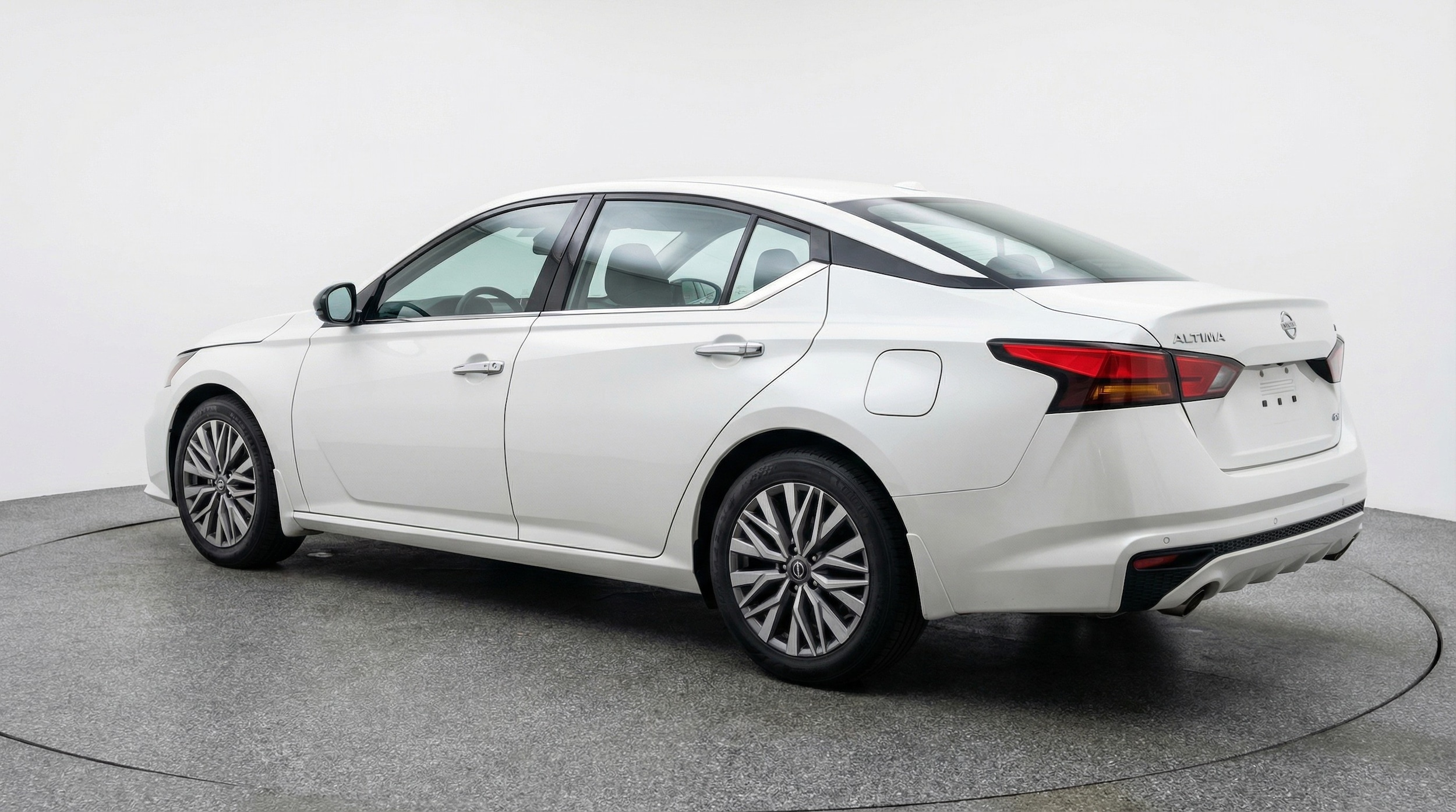 Thumbnail: 2025 Nissan Altima - 5