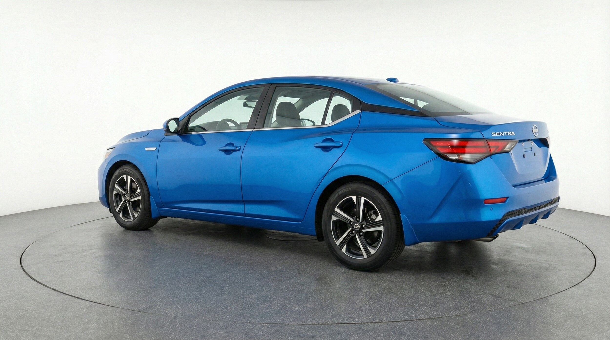 Thumbnail: 2025 Nissan Sentra - 5