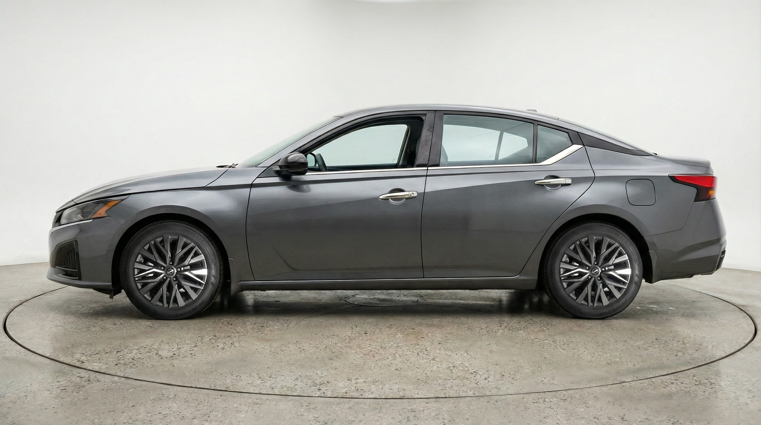 Thumbnail: 2025 Nissan Altima - 4