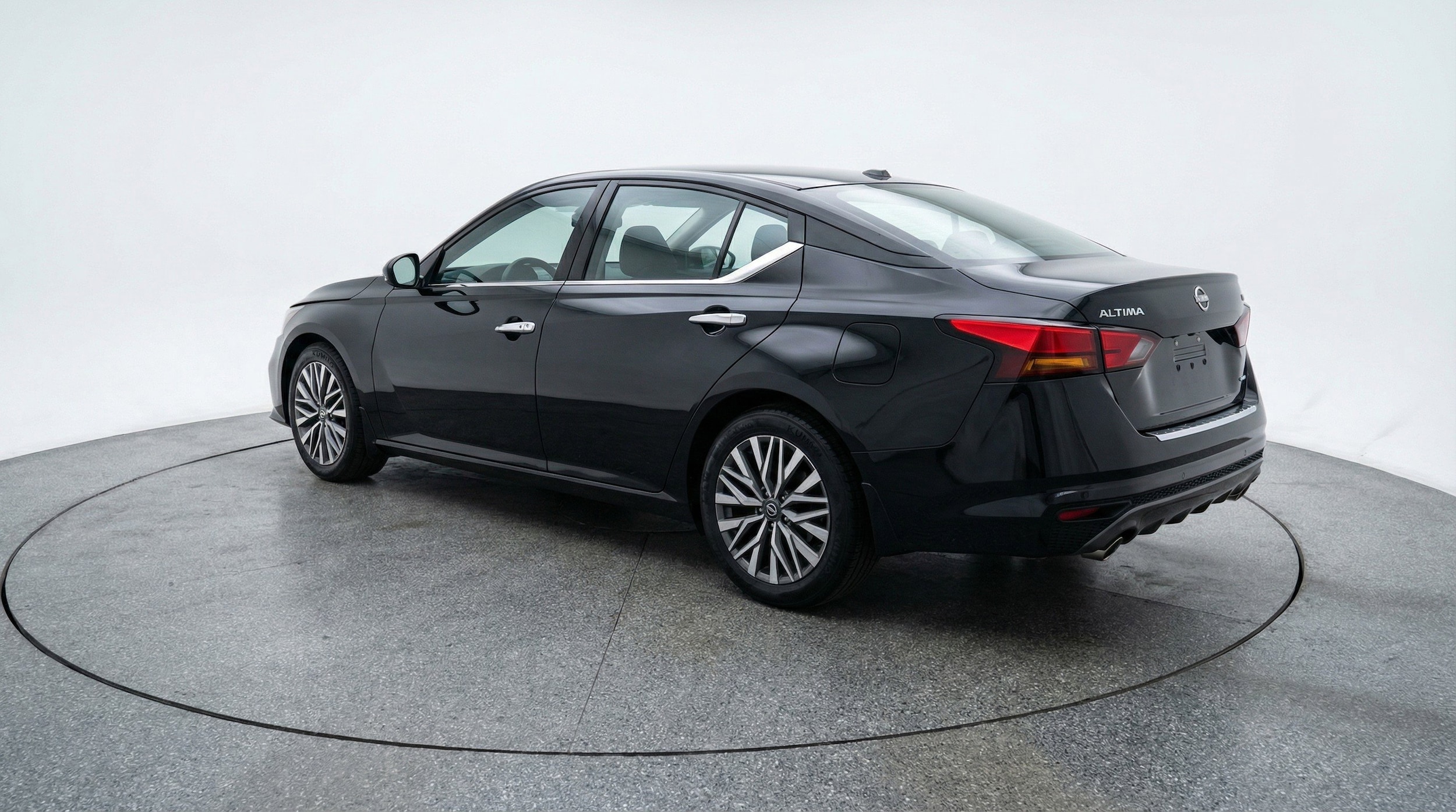 Thumbnail: 2025 Nissan Altima - 6