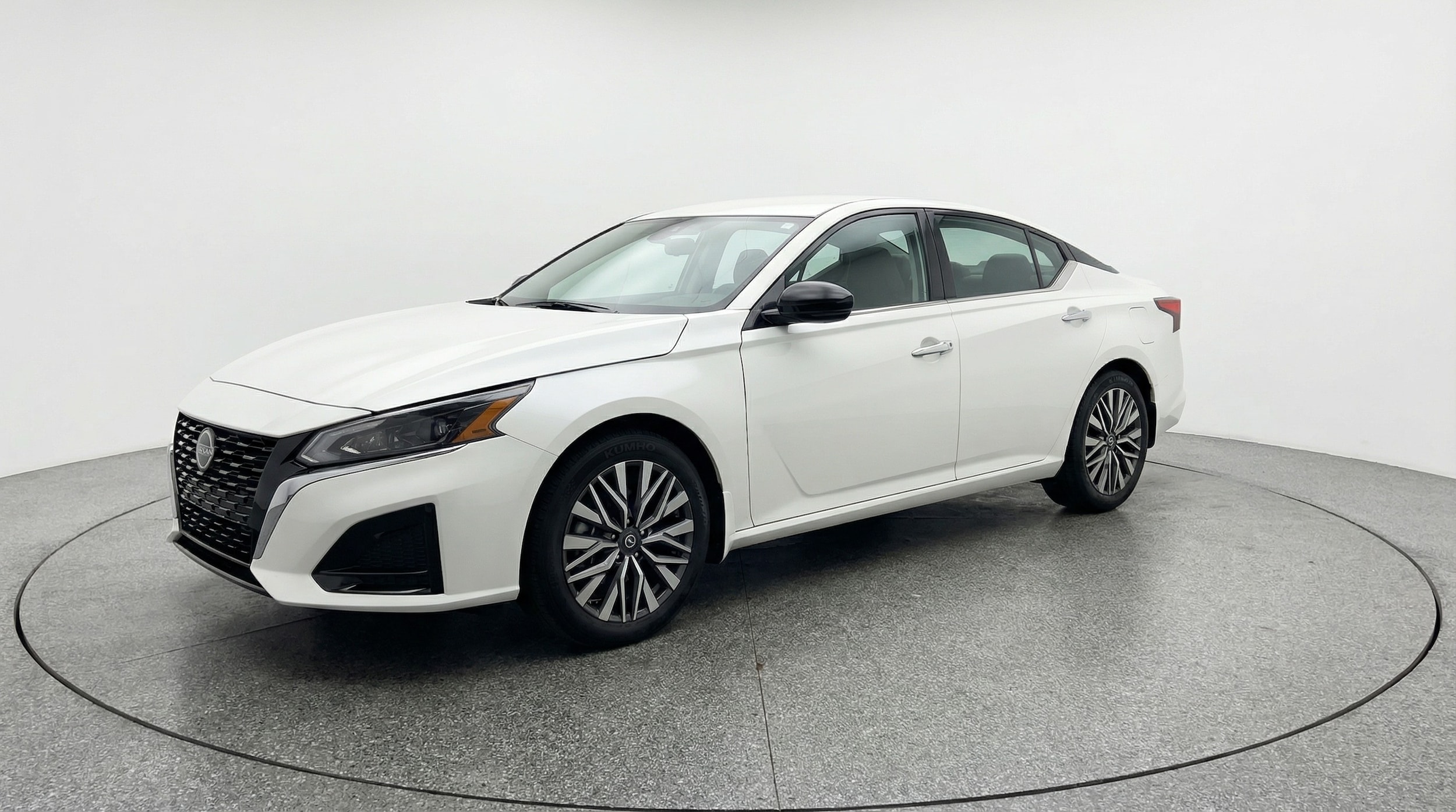 Thumbnail: 2025 Nissan Altima - 3