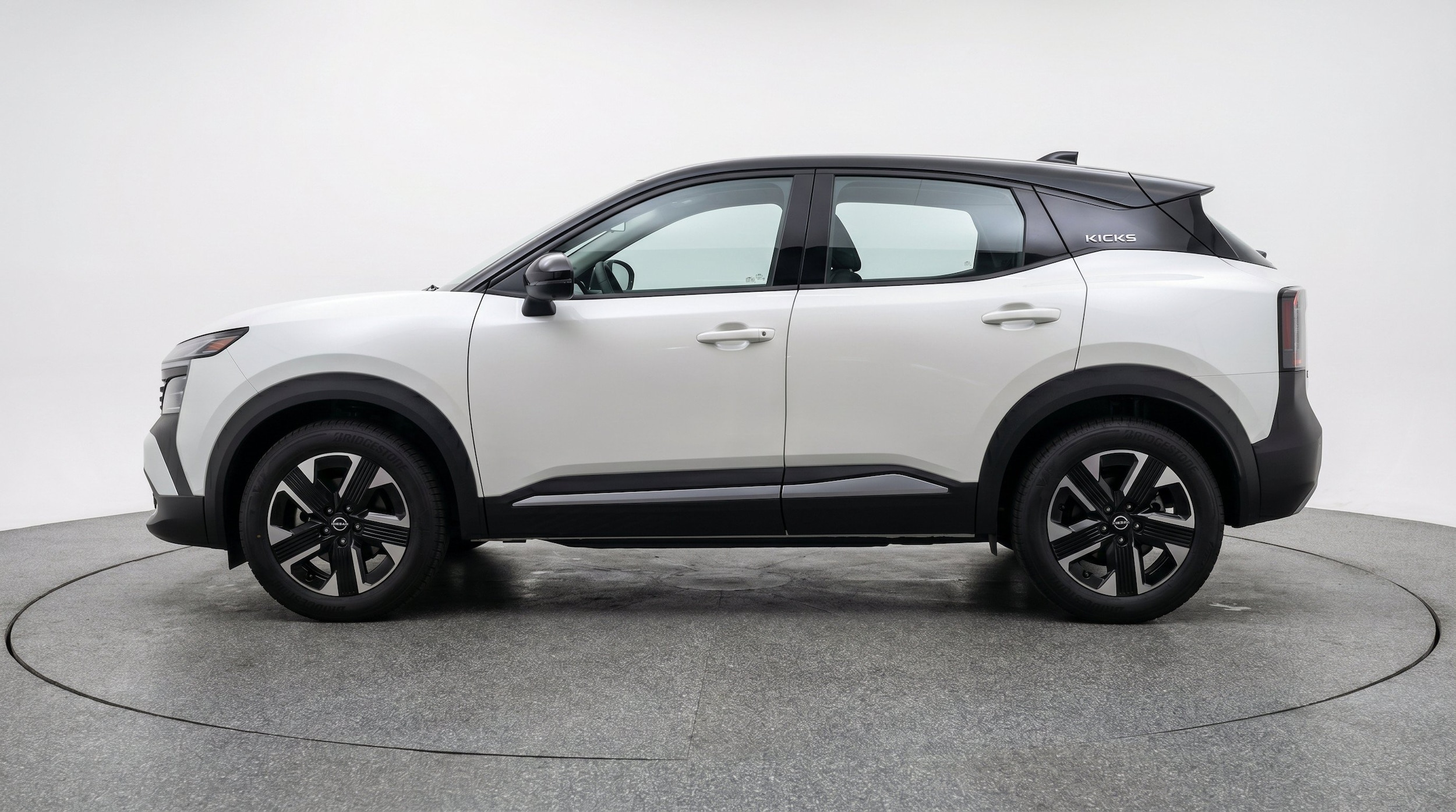 Thumbnail: 2026 Nissan Kicks - 5