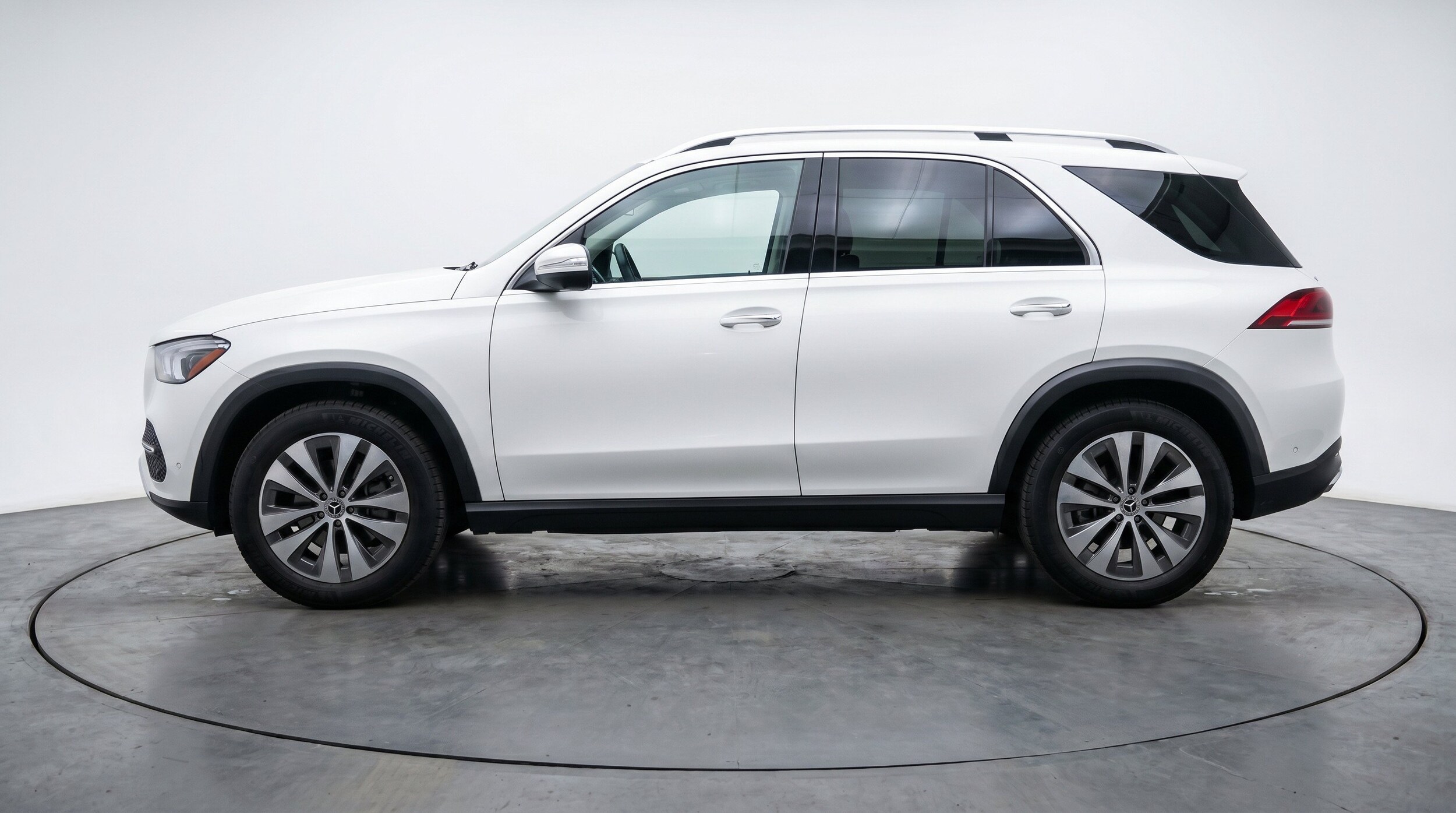 Thumbnail: 2026 Mercedes-Benz GLE - 5