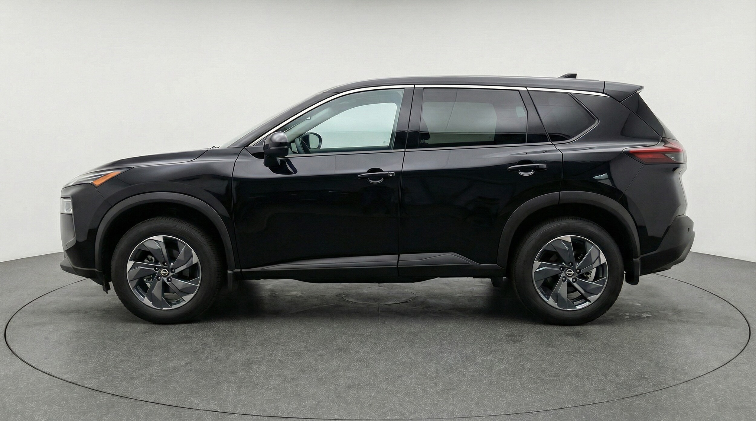 Thumbnail: 2025 Nissan Rogue - 4