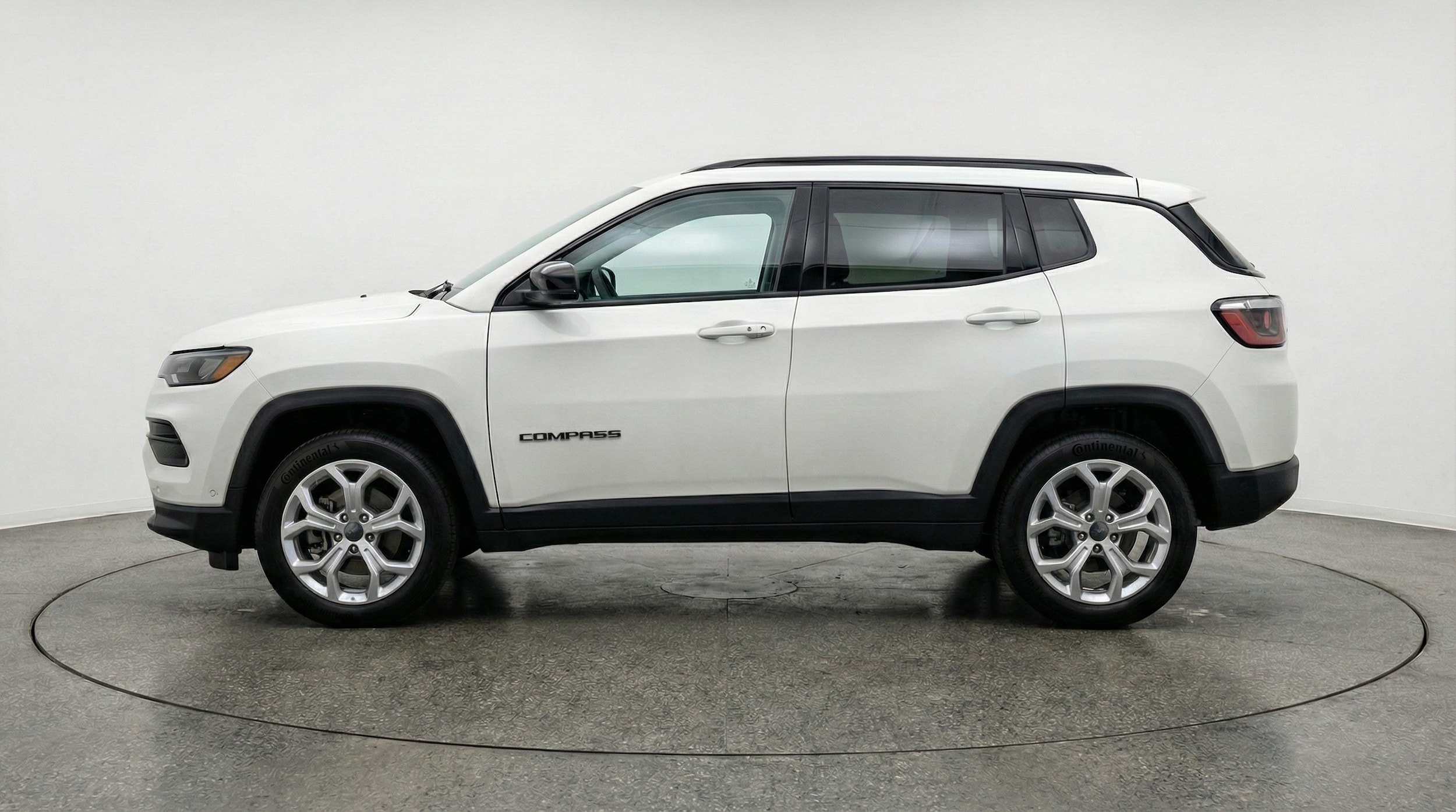 Thumbnail: 2025 Jeep Compass - 4