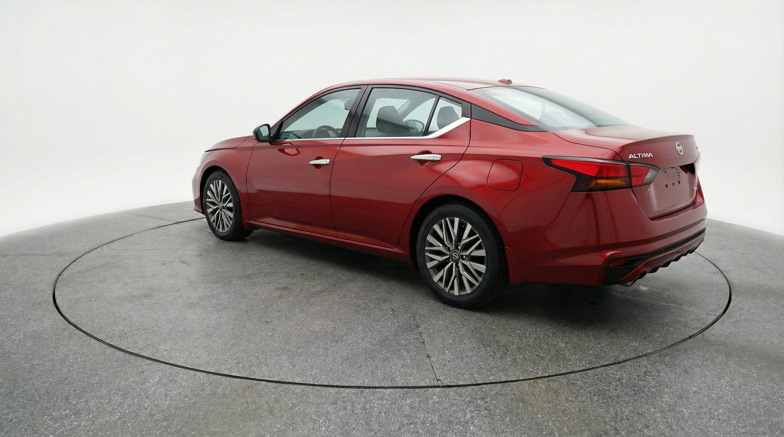 Thumbnail: 2025 Nissan Altima - 5