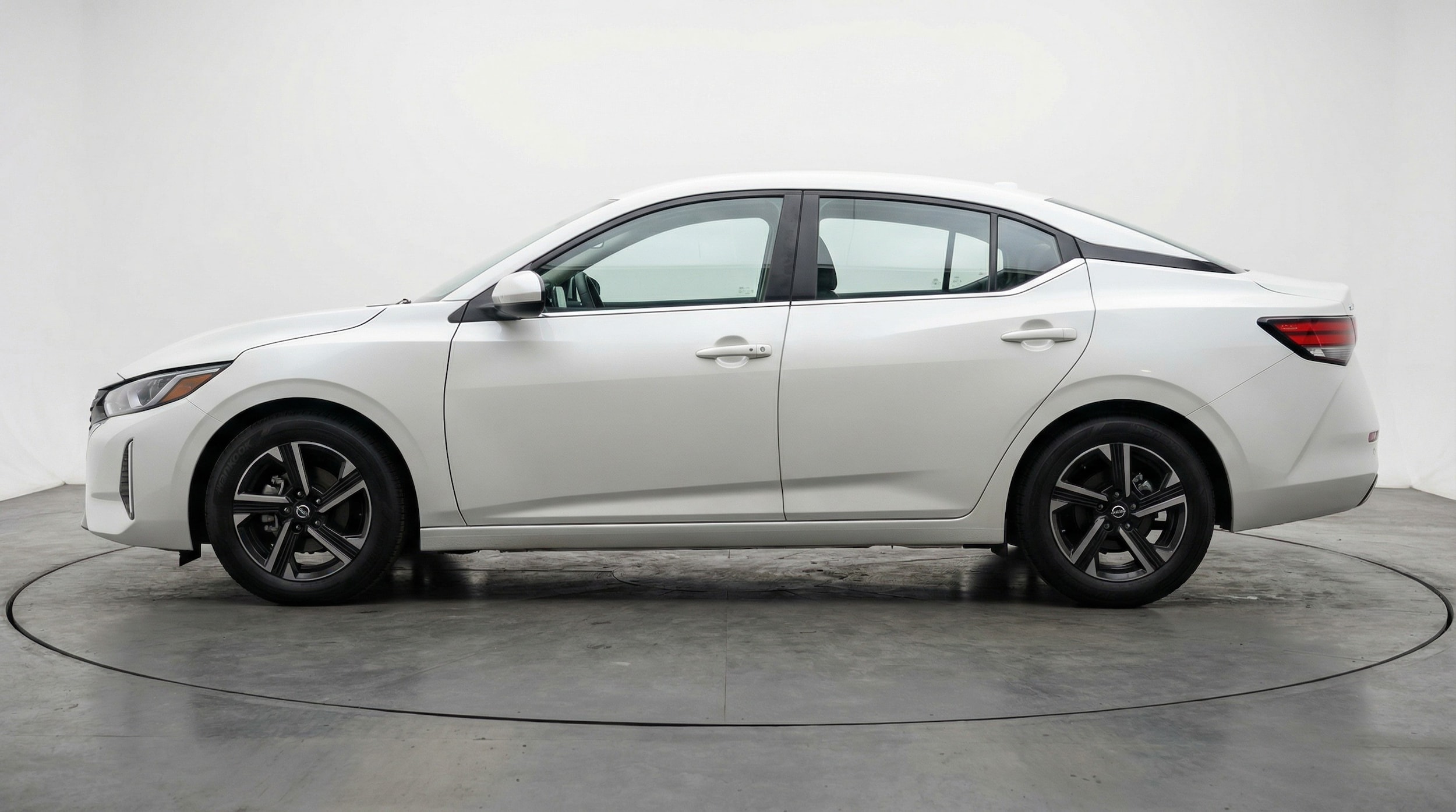 Thumbnail: 2025 Nissan Sentra - 4