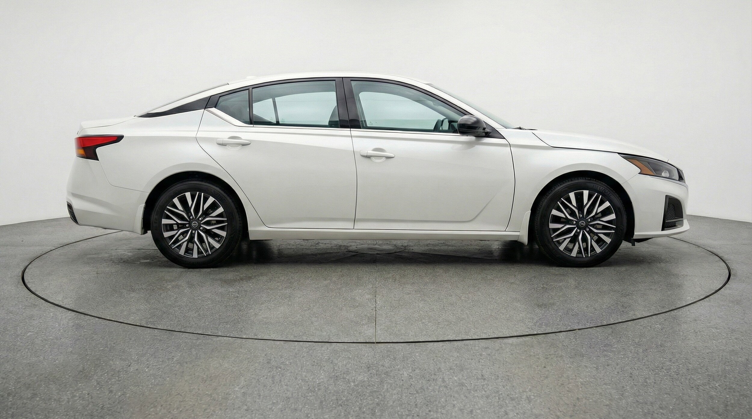 Thumbnail: 2025 Nissan Altima - 11