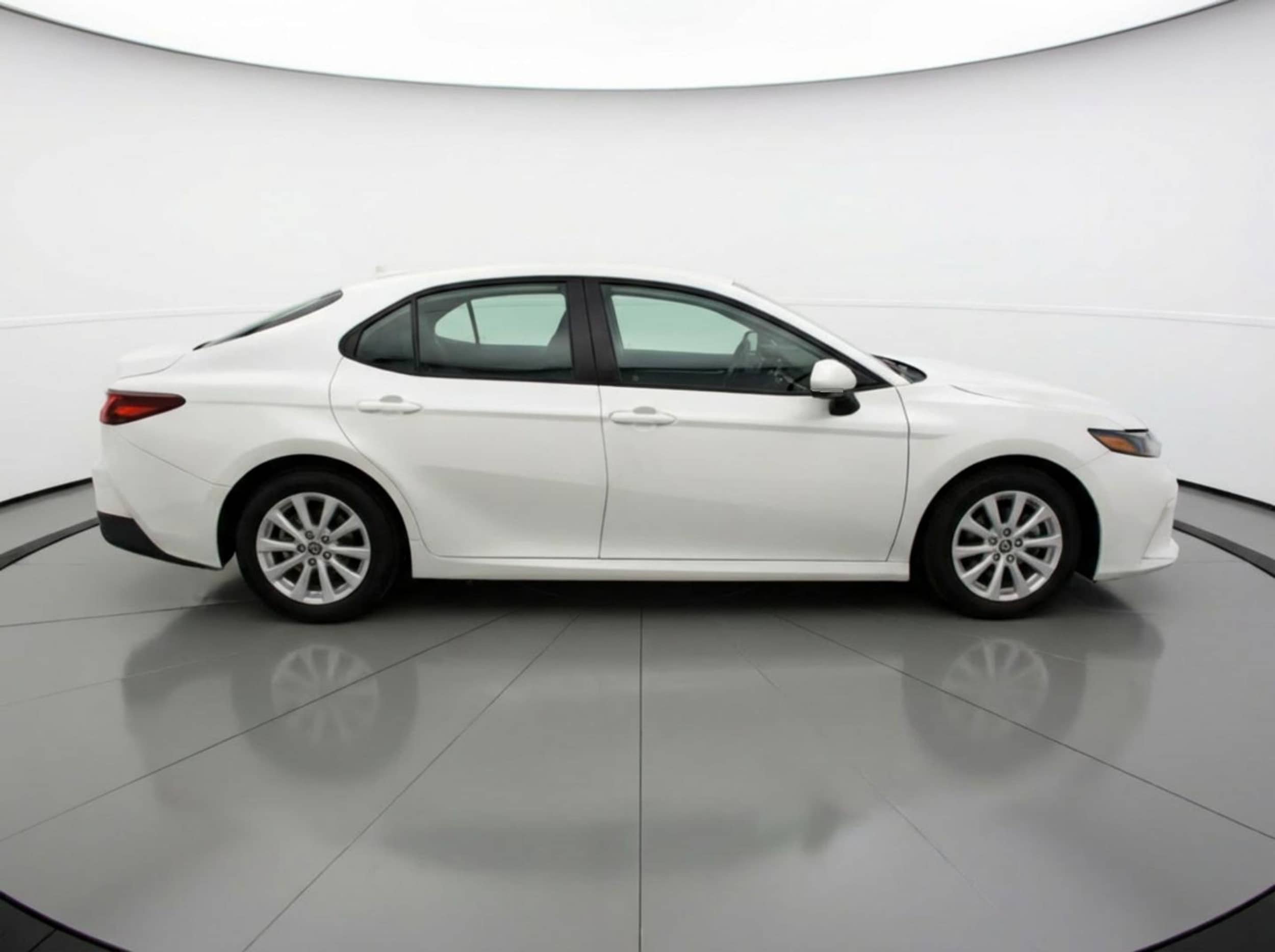 Thumbnail: 2025 Toyota Camry - 8