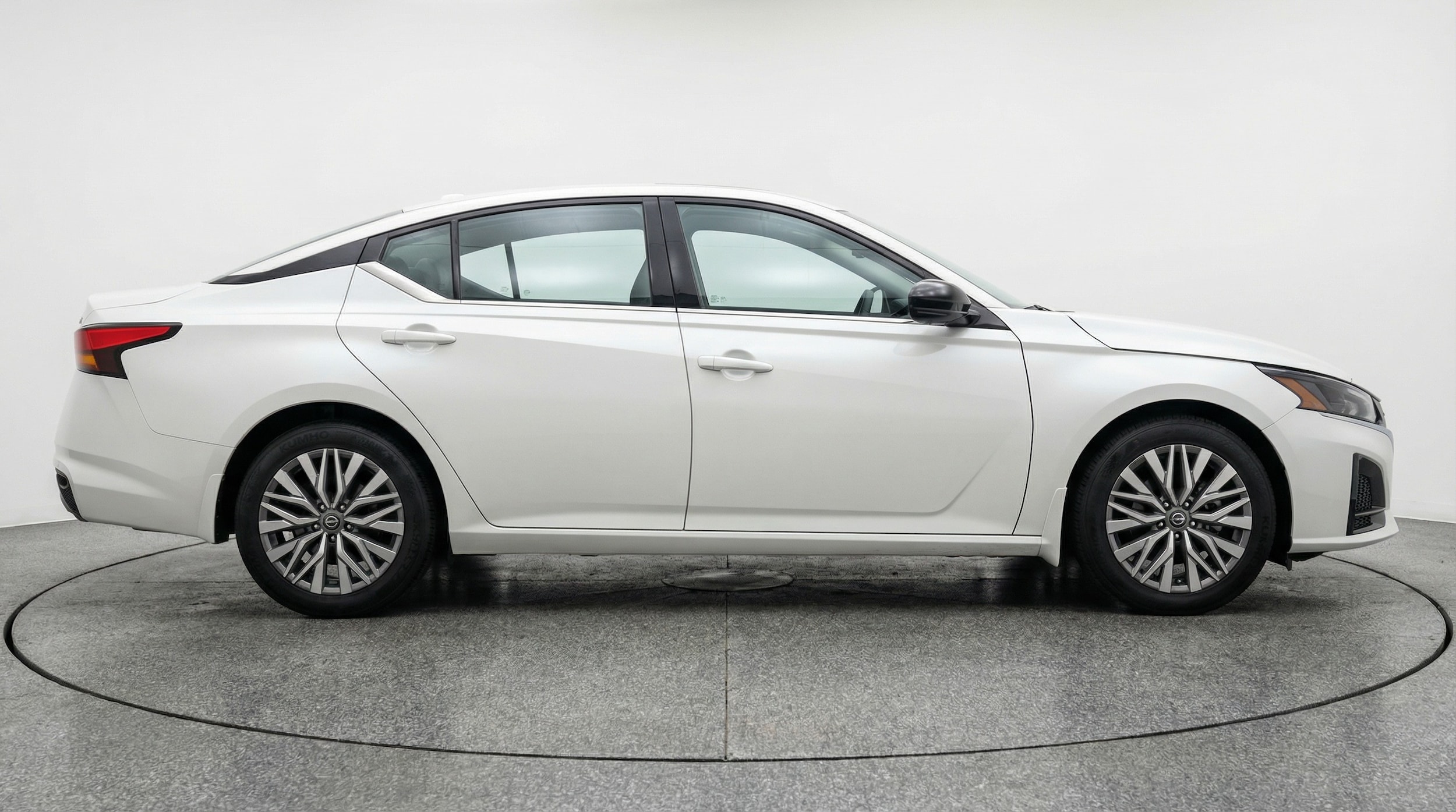 Thumbnail: 2025 Nissan Altima - 8