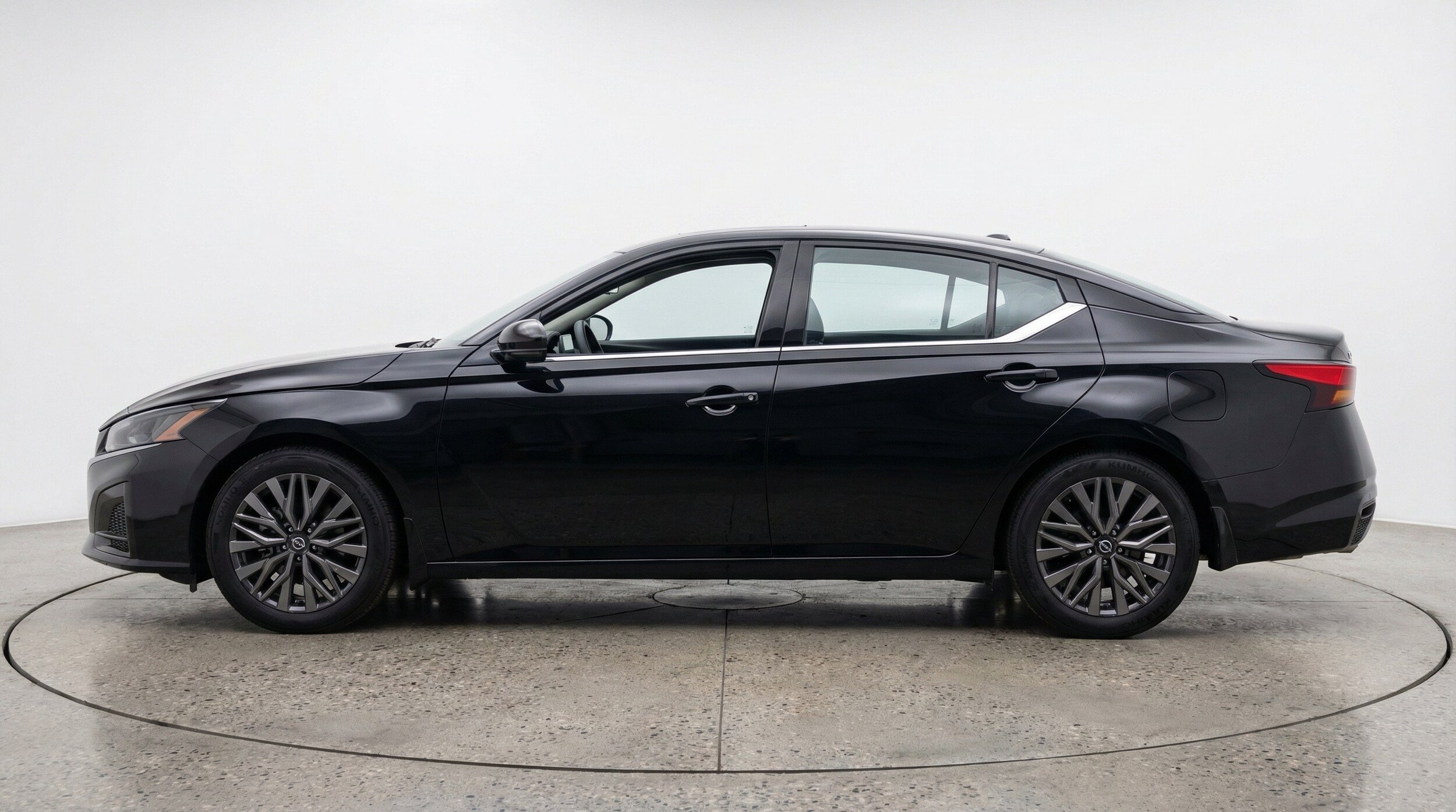 Thumbnail: 2026 Nissan Altima - 5