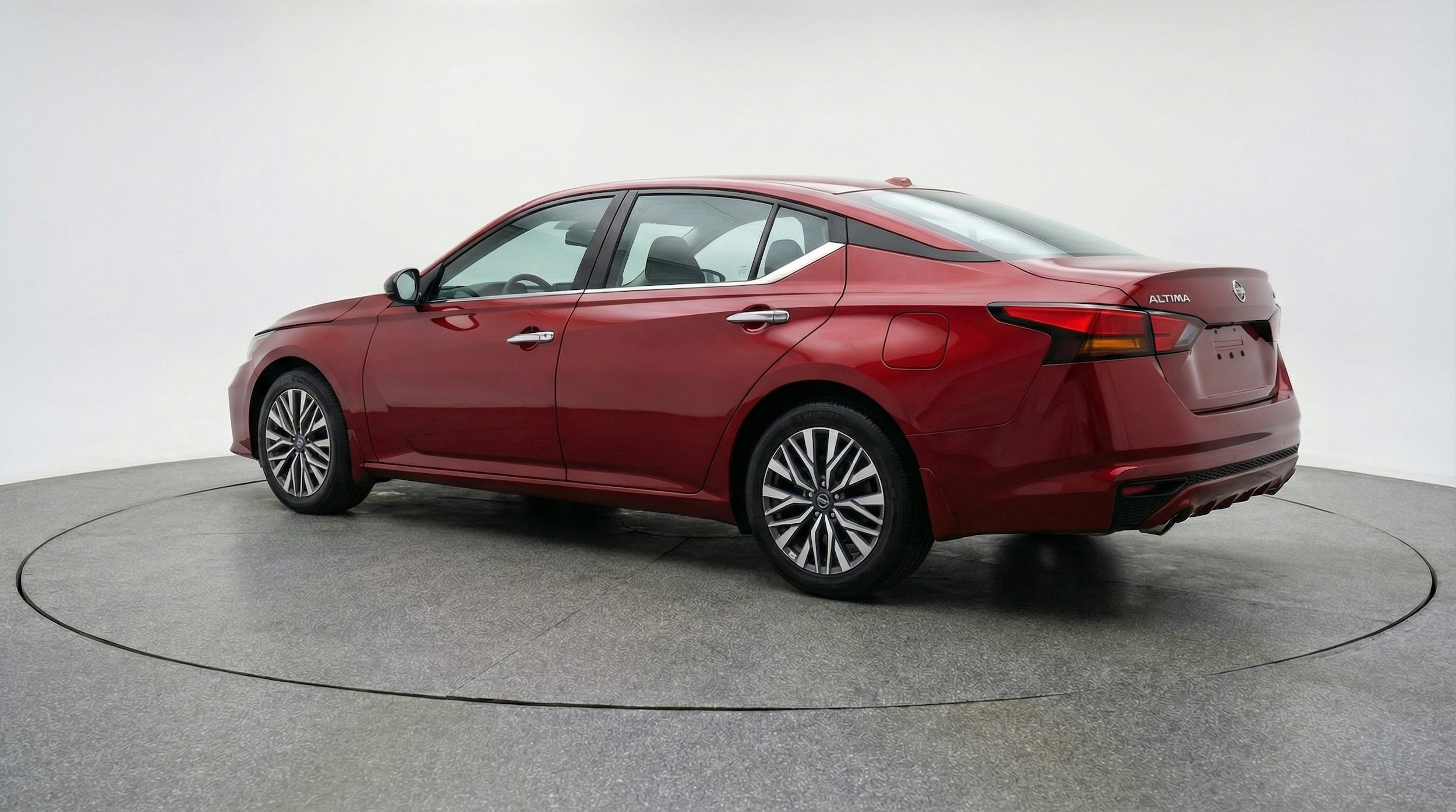 Thumbnail: 2025 Nissan Altima - 5