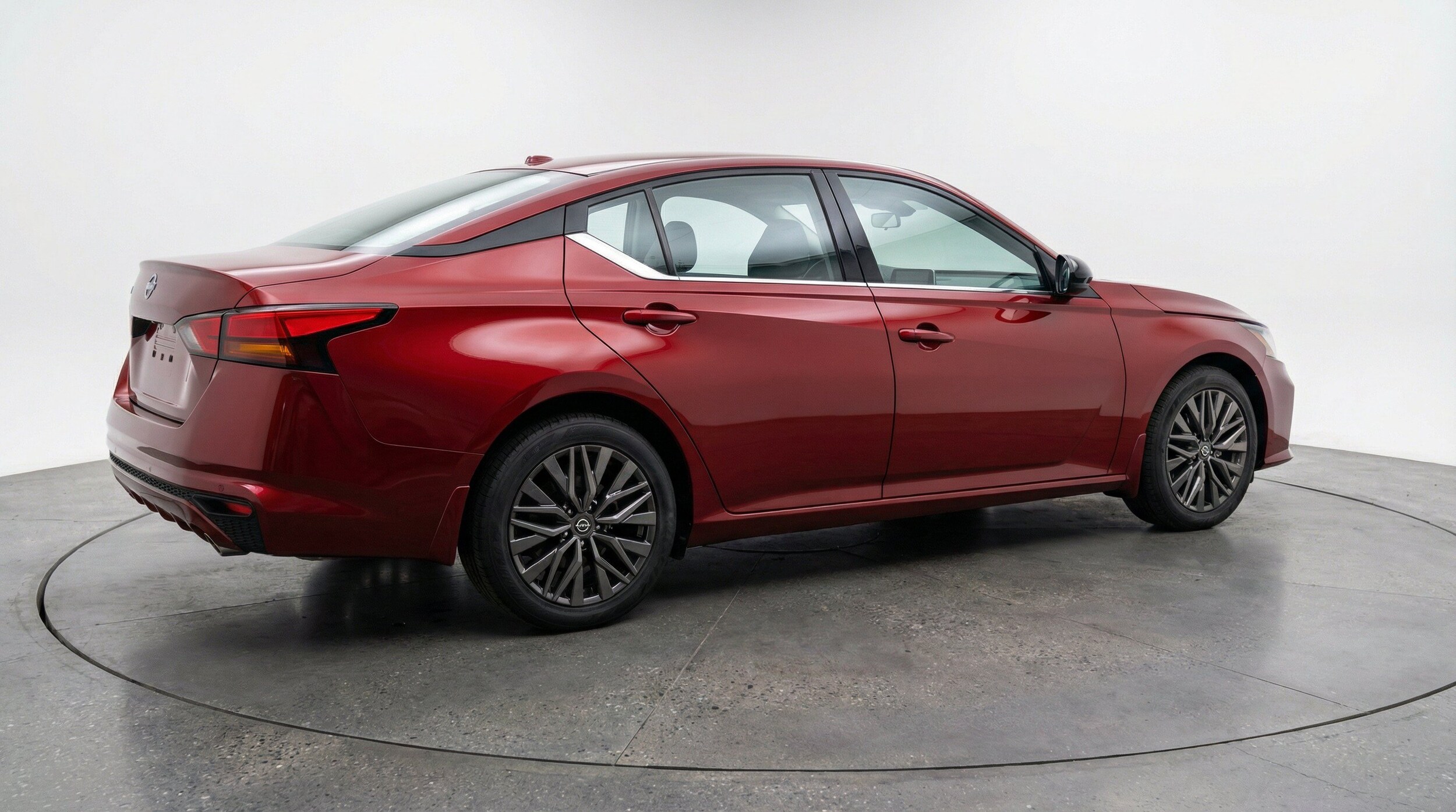 Thumbnail: 2025 Nissan Altima - 9