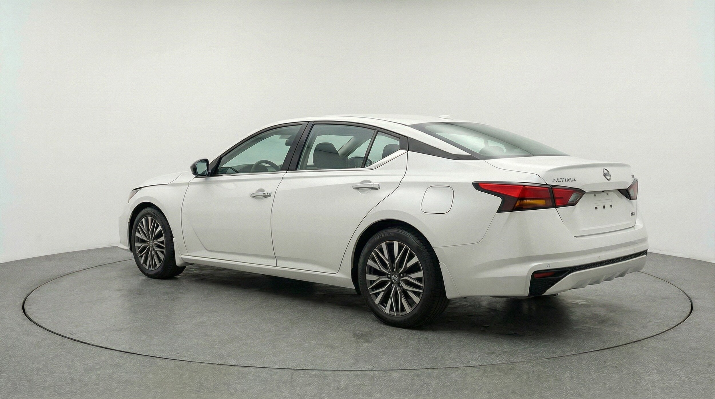 Thumbnail: 2025 Nissan Altima - 6