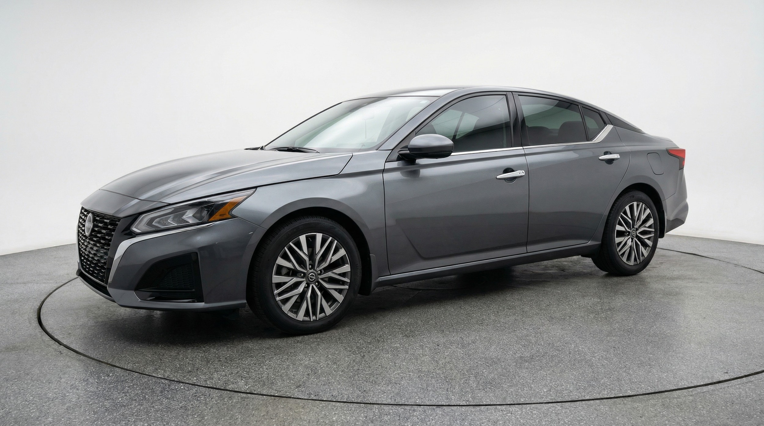 Thumbnail: 2025 Nissan Altima - 3