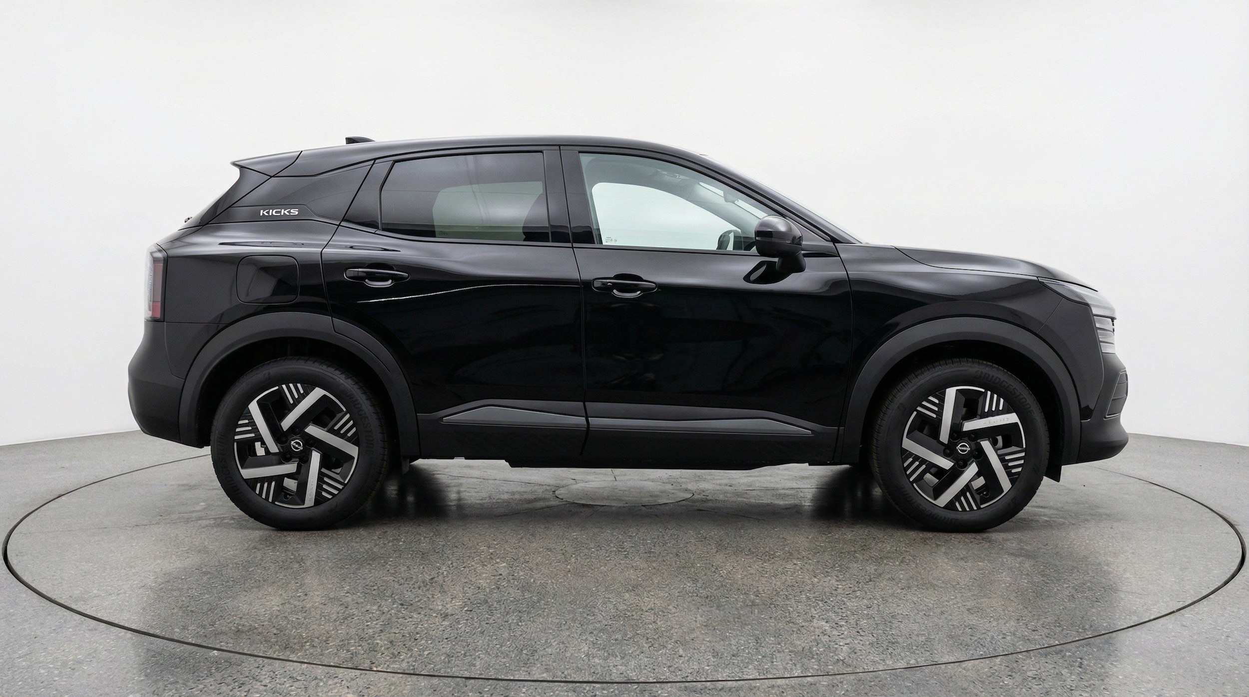 Thumbnail: 2026 Nissan Kicks - 11