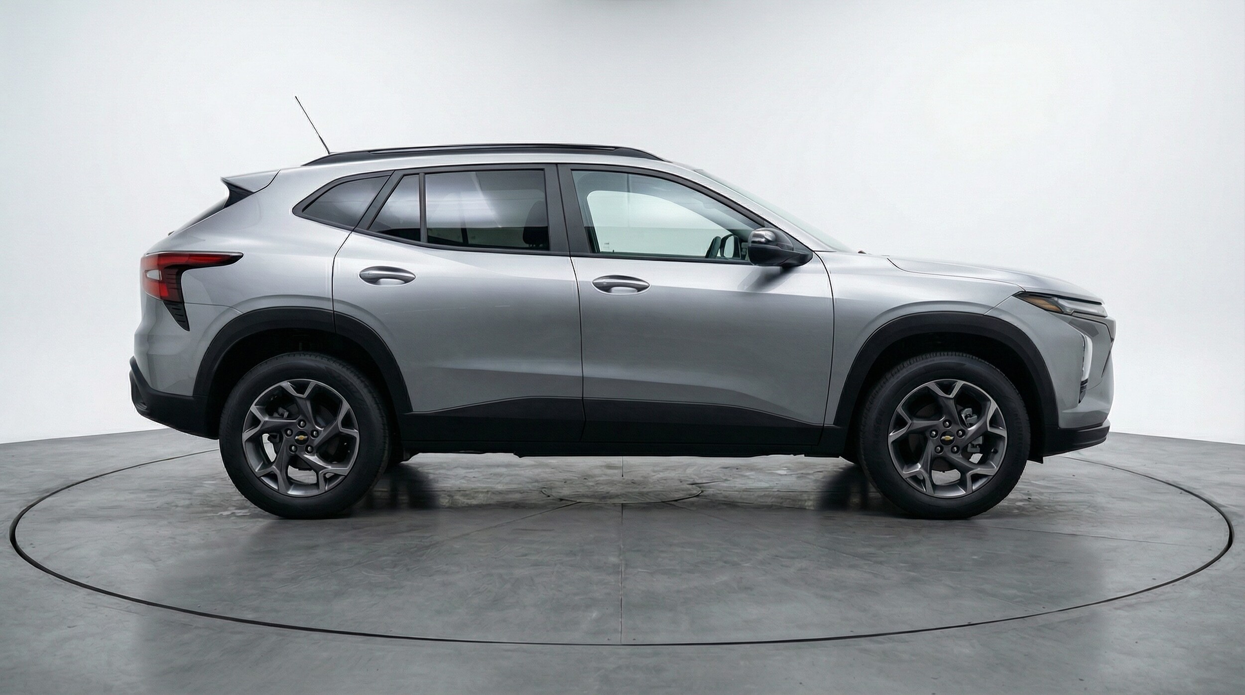 Thumbnail: 2025 Chevrolet Trax - 8