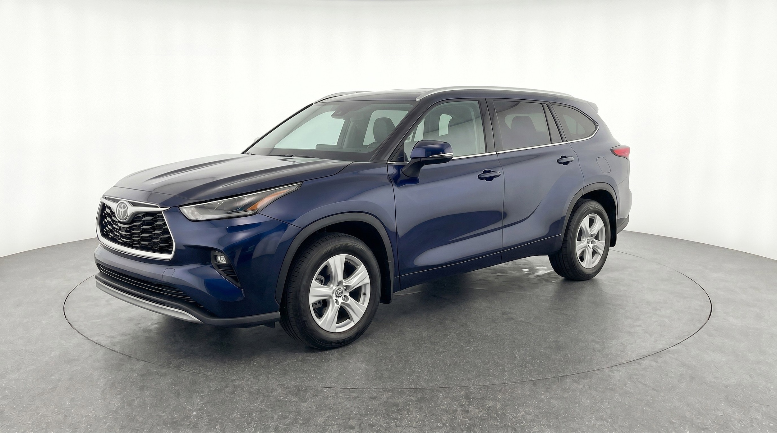 Thumbnail: 2025 Toyota Highlander - 3