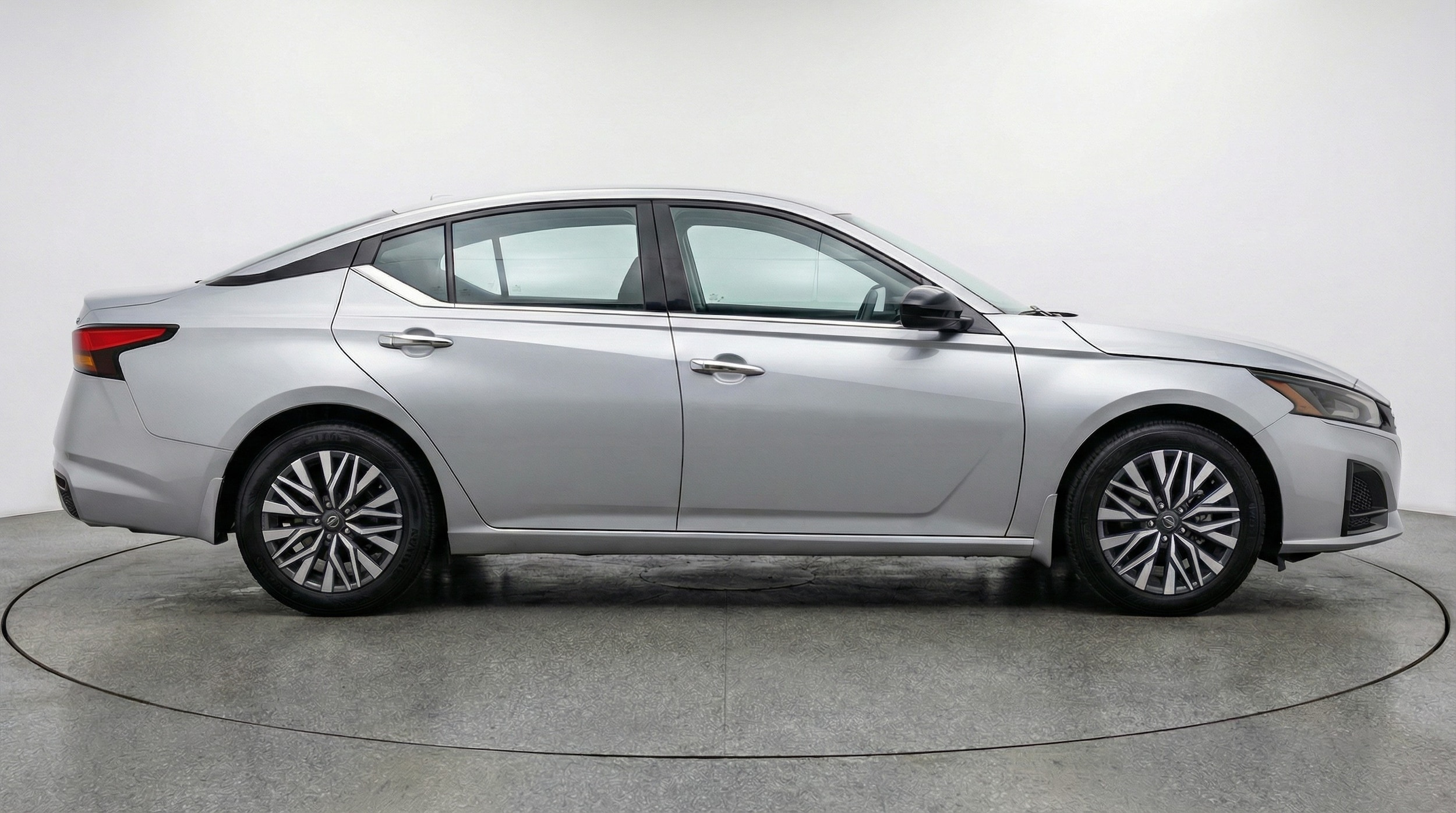 Thumbnail: 2025 Nissan Altima - 8