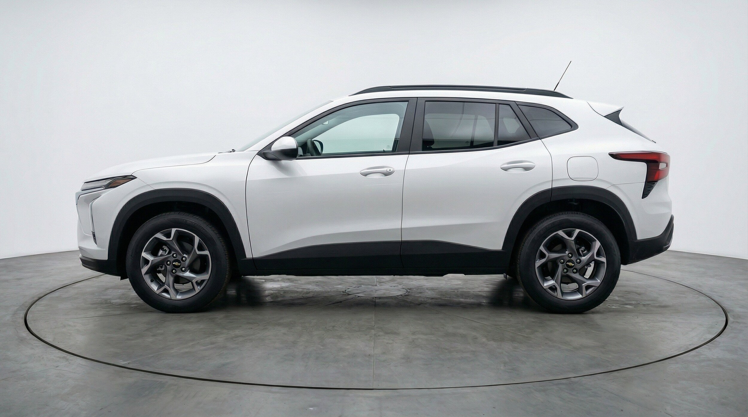 Thumbnail: 2025 Chevrolet Trax - 5