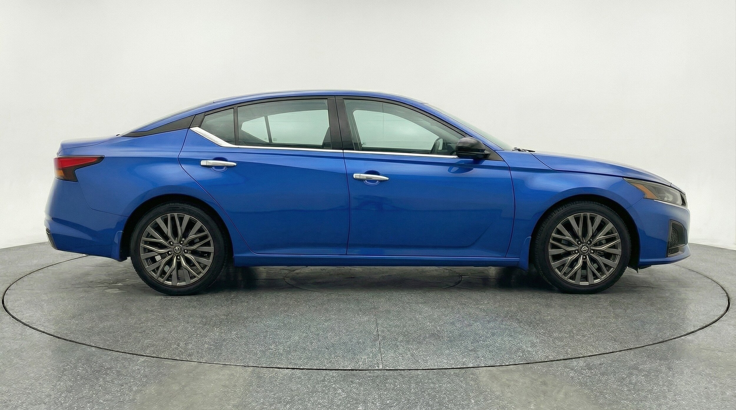 Thumbnail: 2025 Nissan Altima - 11