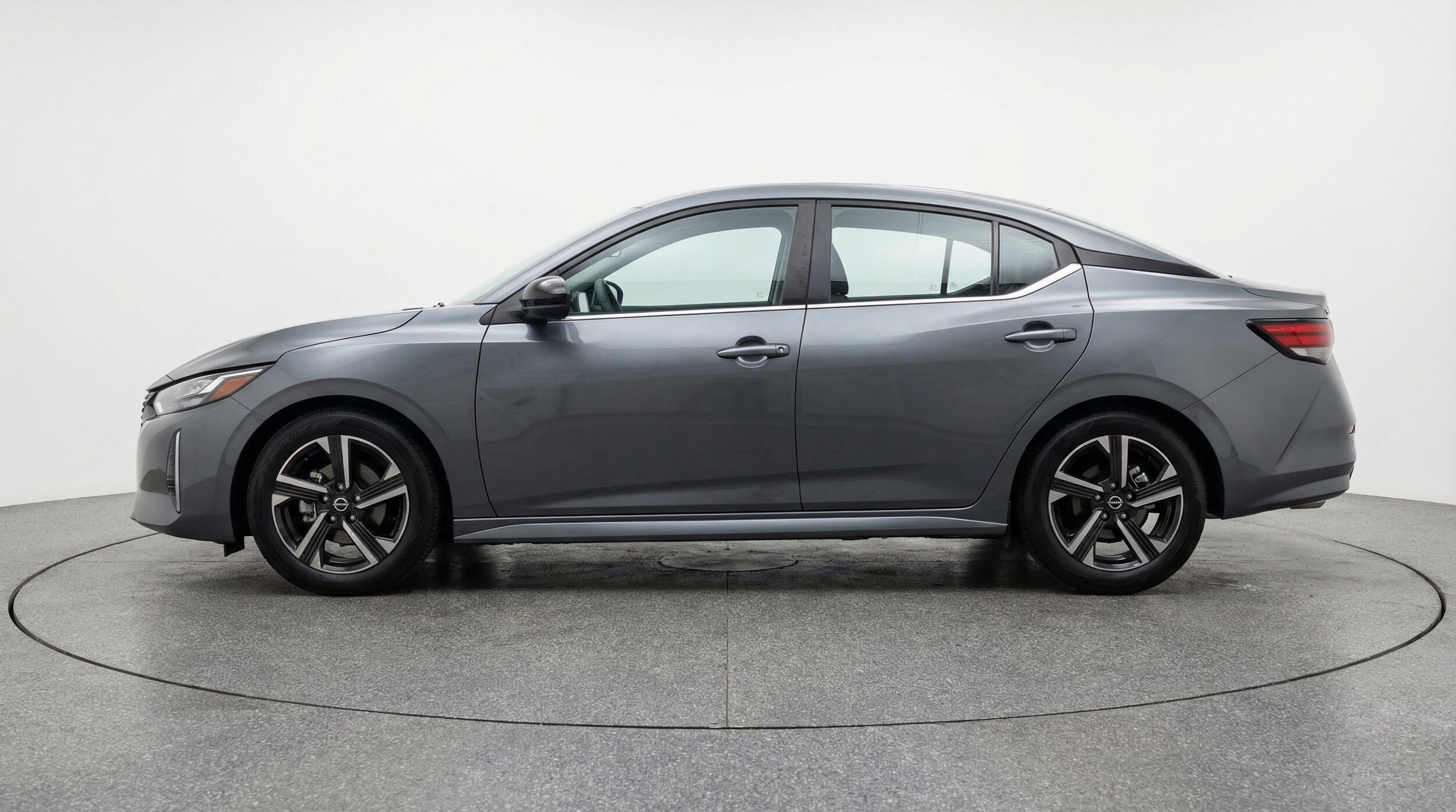 Thumbnail: 2025 Nissan Sentra - 5
