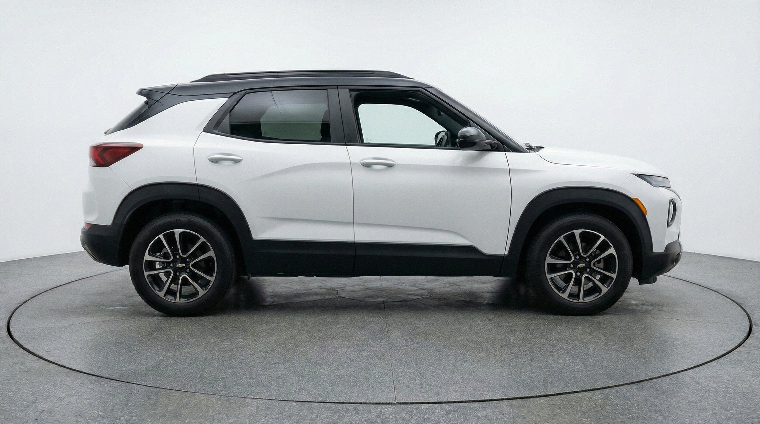 Thumbnail: 2025 Chevrolet TrailBlazer - 11