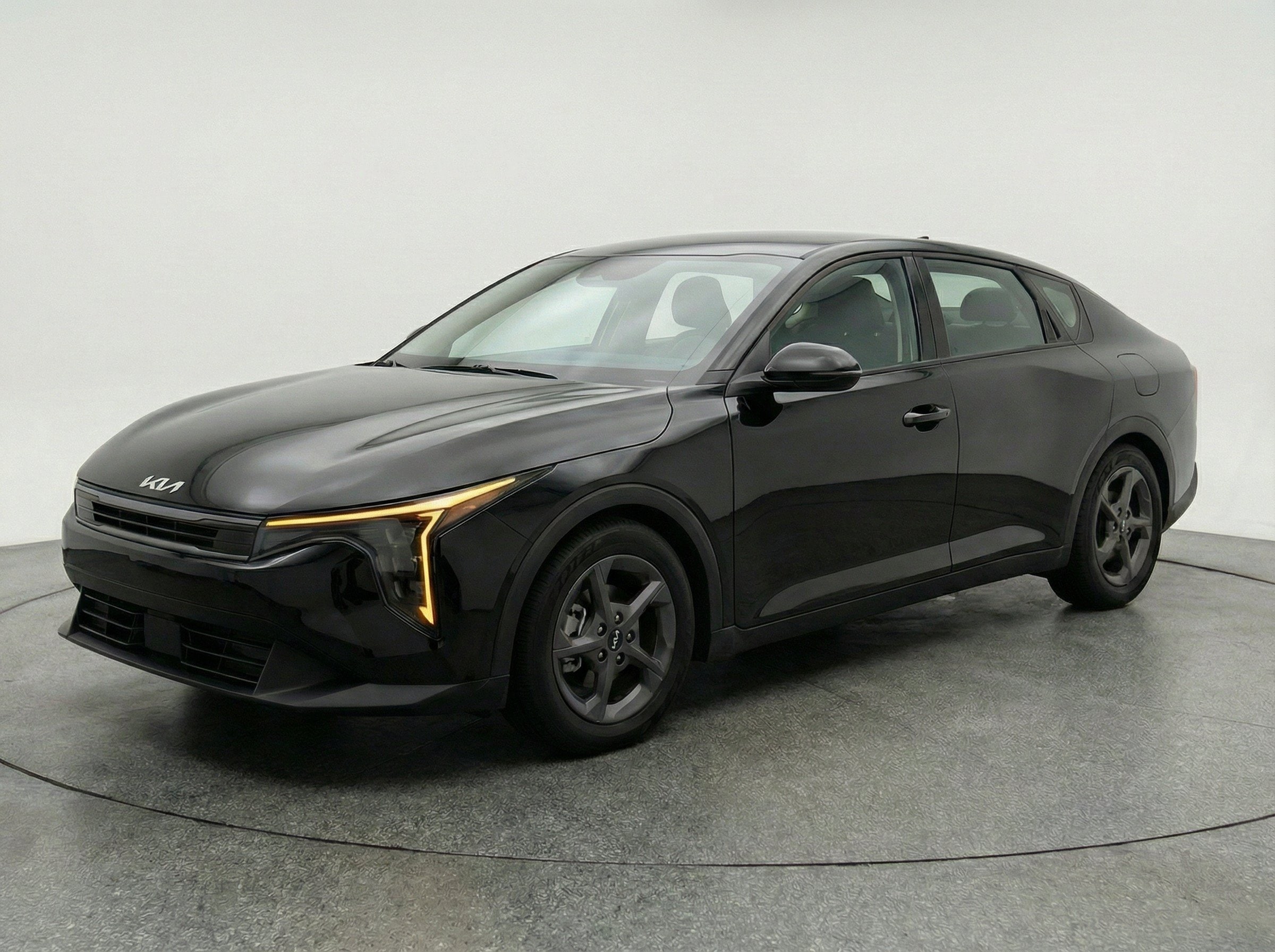 Thumbnail: 2025 Kia K4 - 3