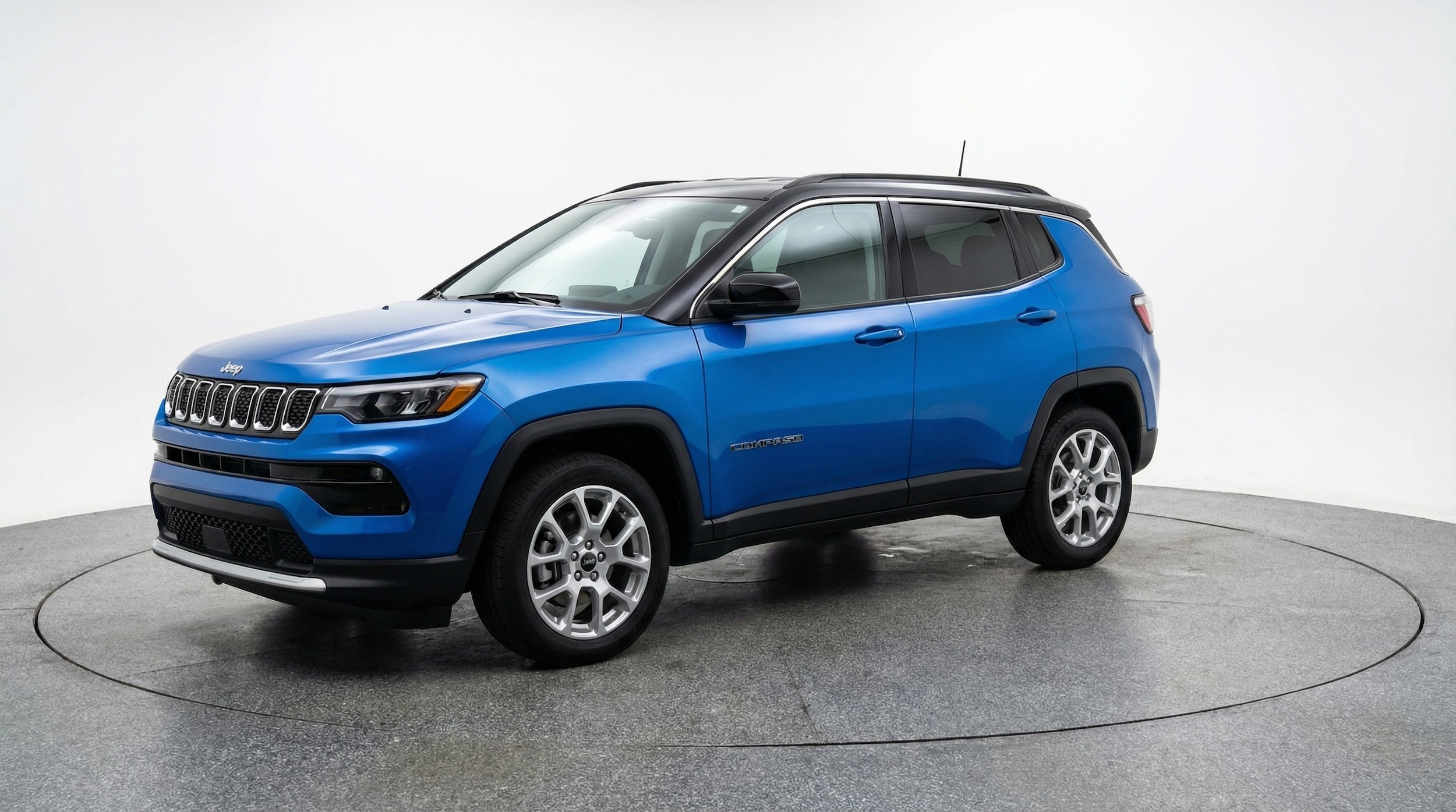 Thumbnail: 2025 Jeep Compass - 3