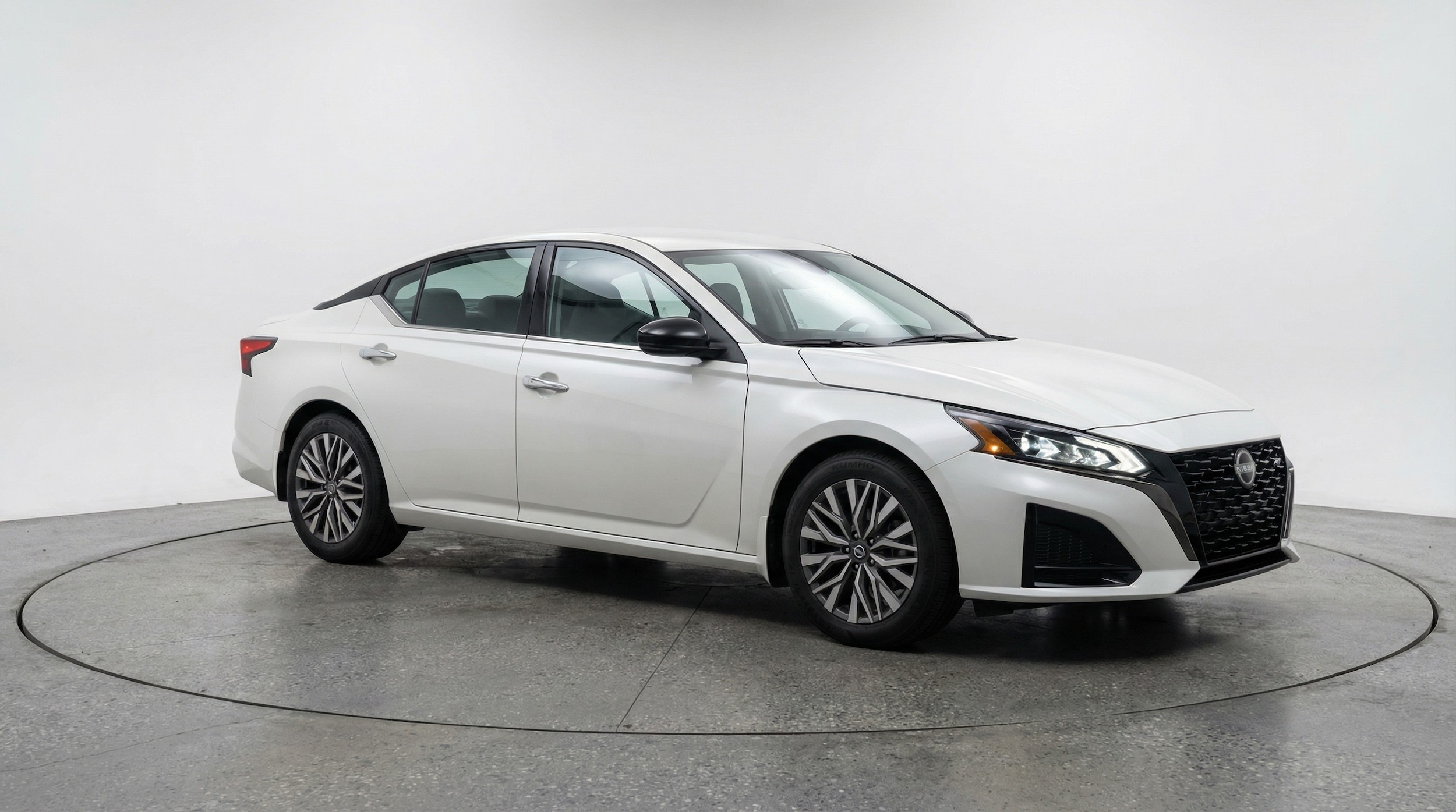 Thumbnail: 2025 Nissan Altima - 1