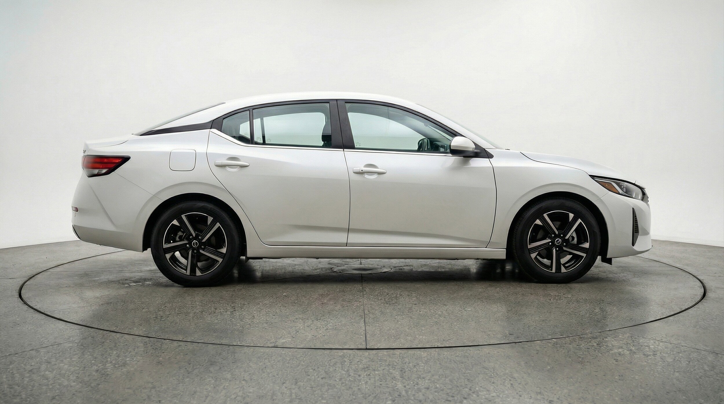 Thumbnail: 2025 Nissan Sentra - 11