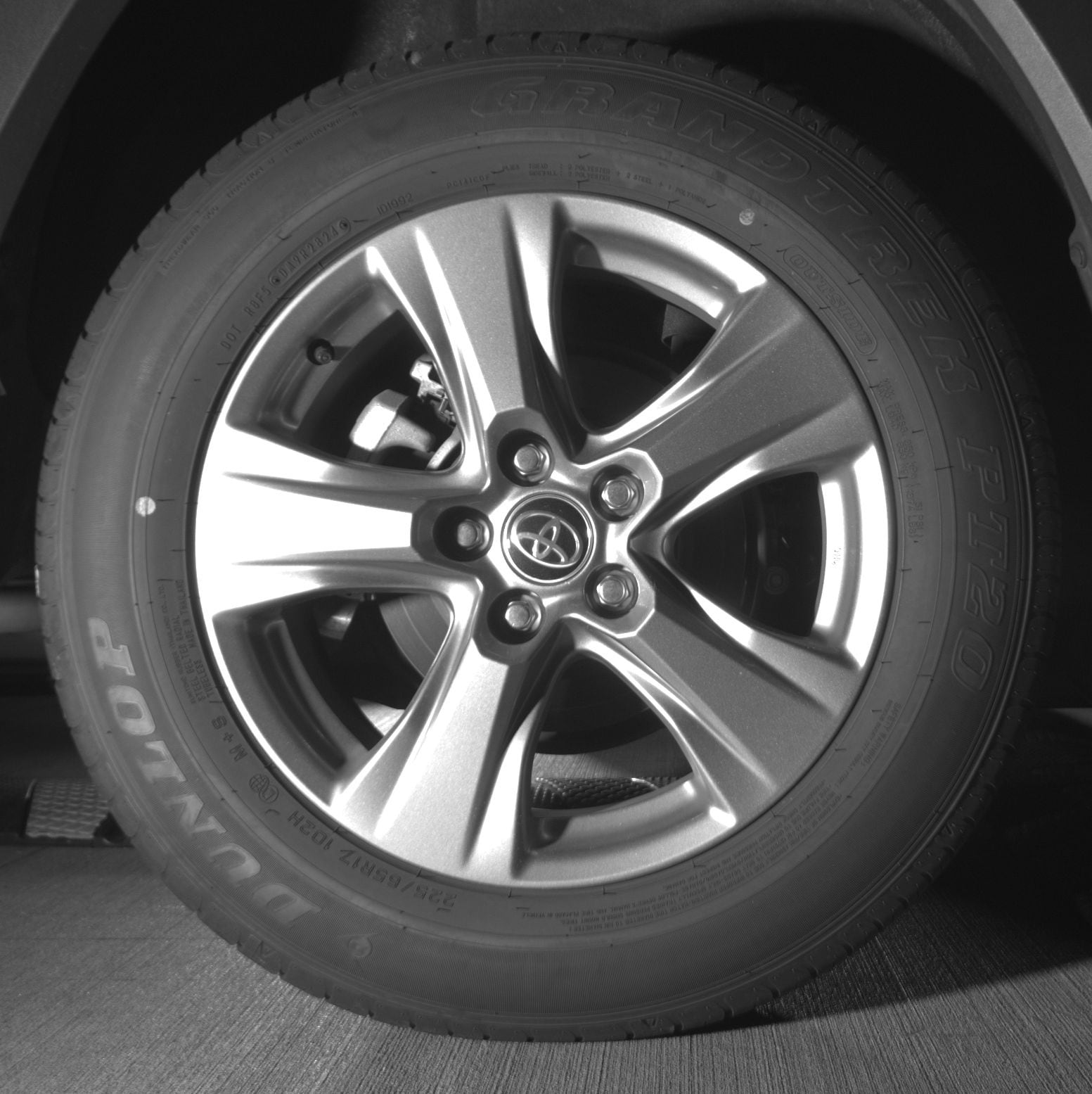 Thumbnail: 2025 Toyota RAV4 - 12