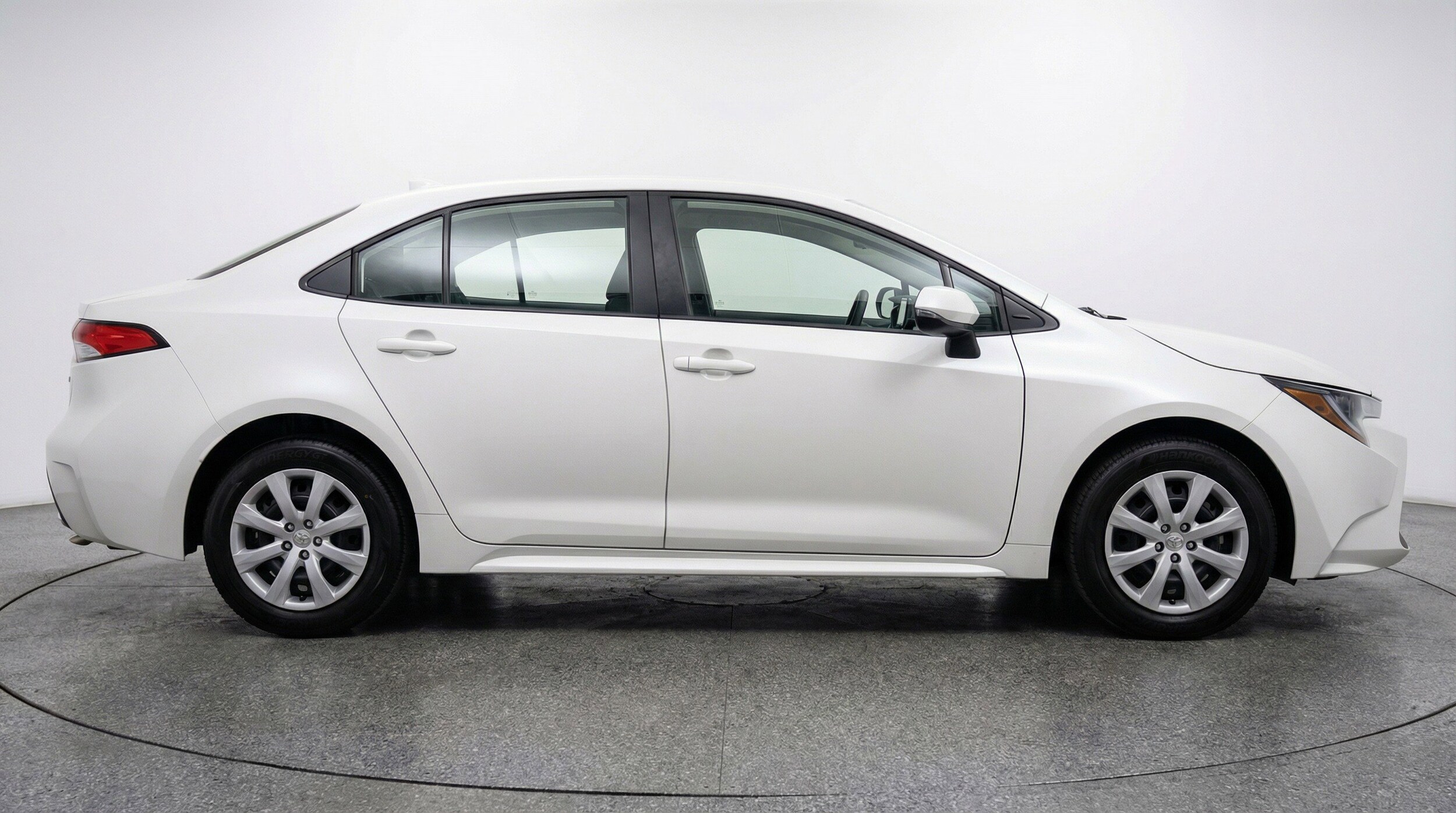 Thumbnail: 2025 Toyota Corolla - 11