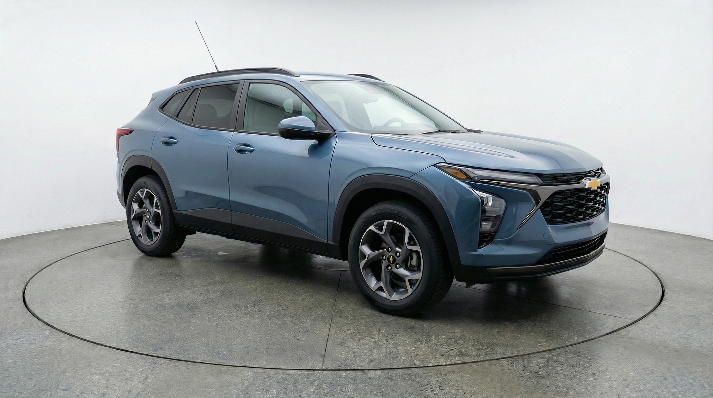 Thumbnail: 2025 Chevrolet Trax - 1