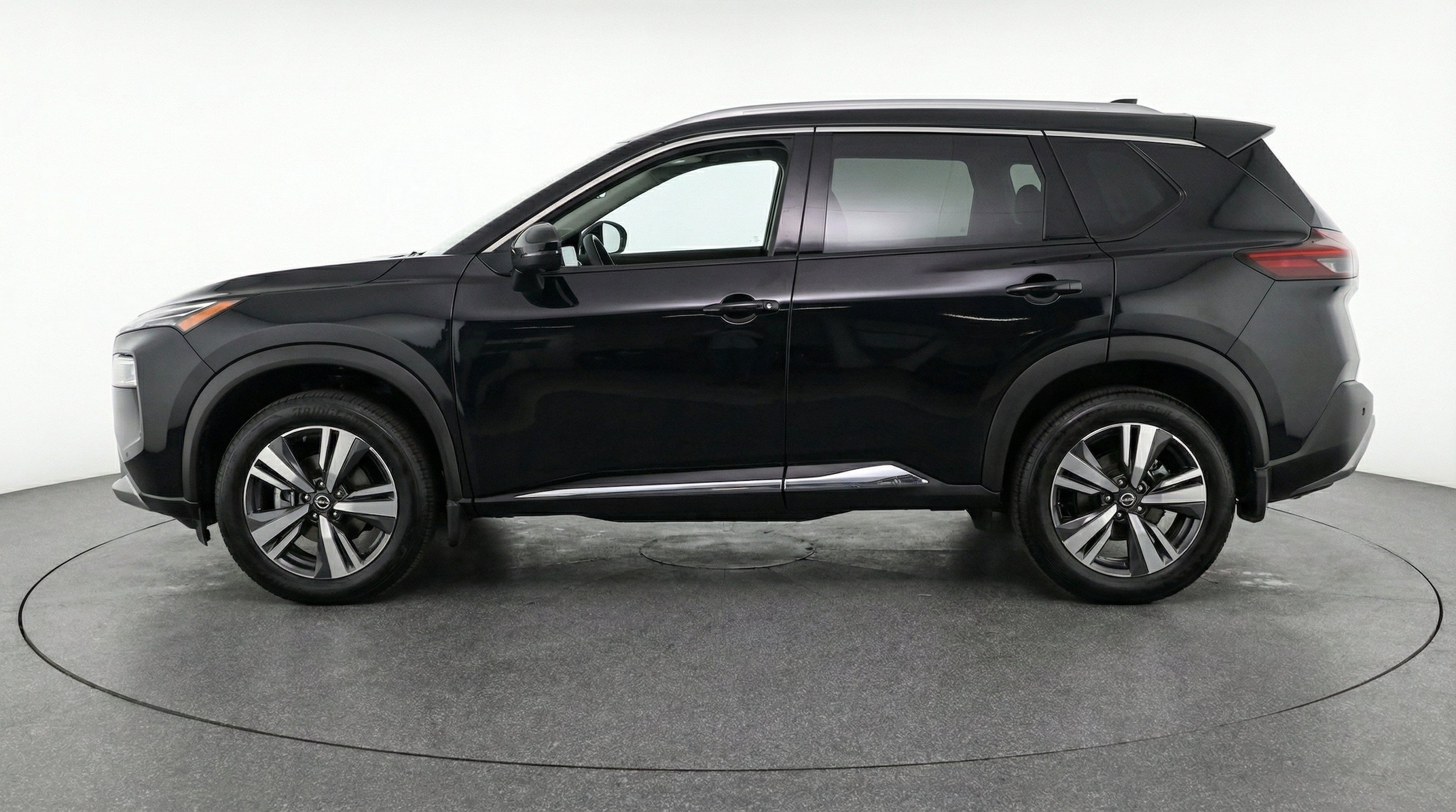 Thumbnail: 2026 Nissan Rogue - 5