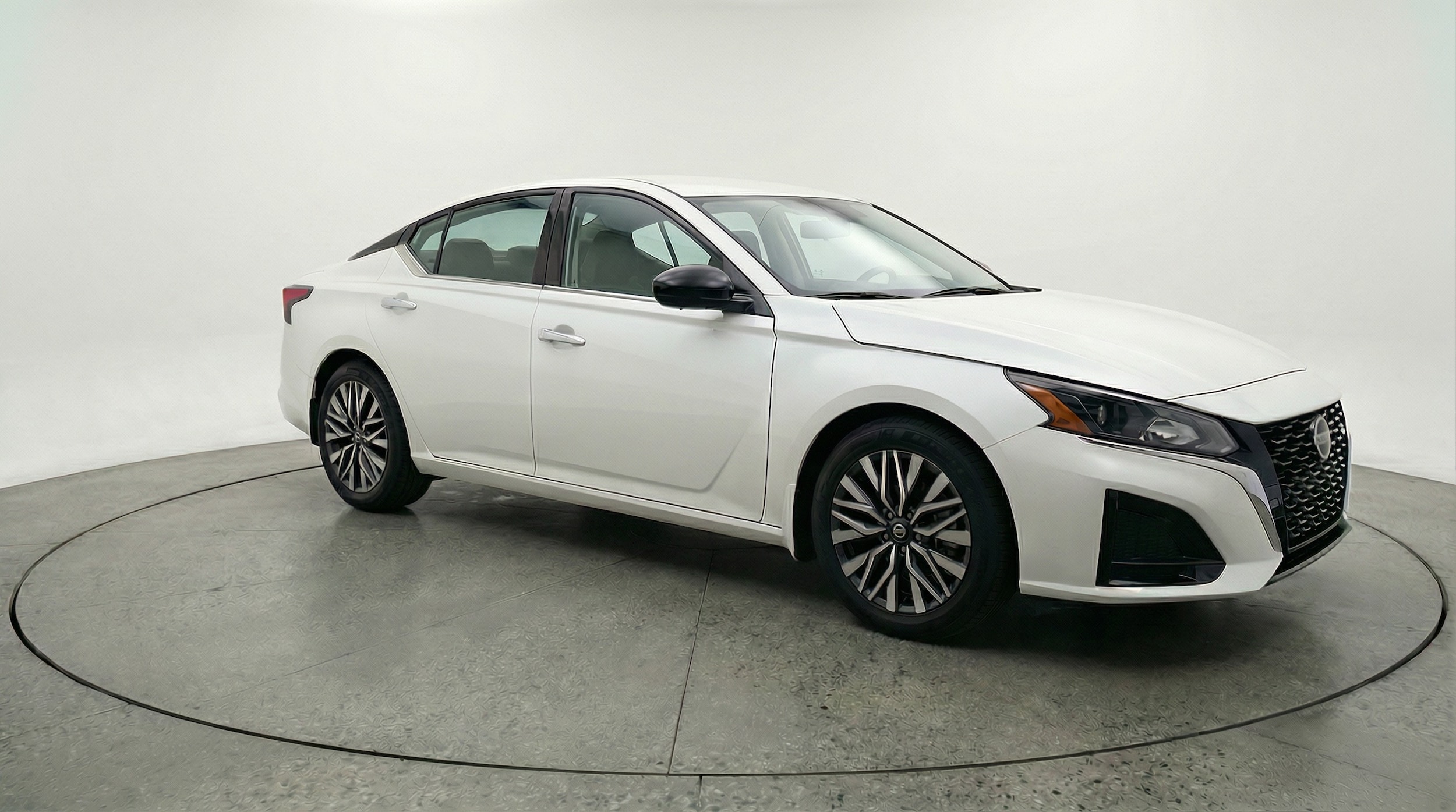 Thumbnail: 2025 Nissan Altima - 1