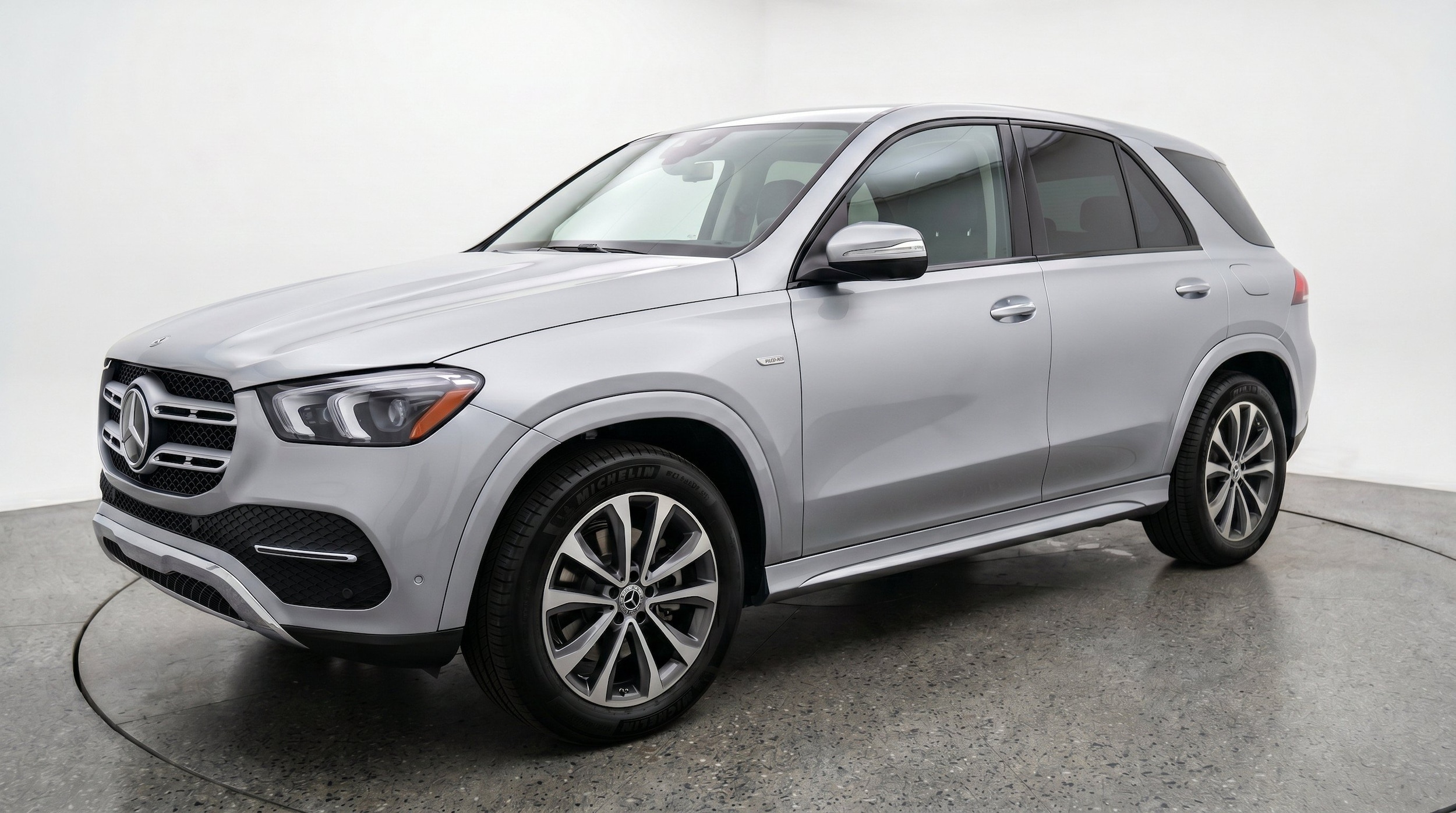 Thumbnail: 2026 Mercedes-Benz GLE - 3