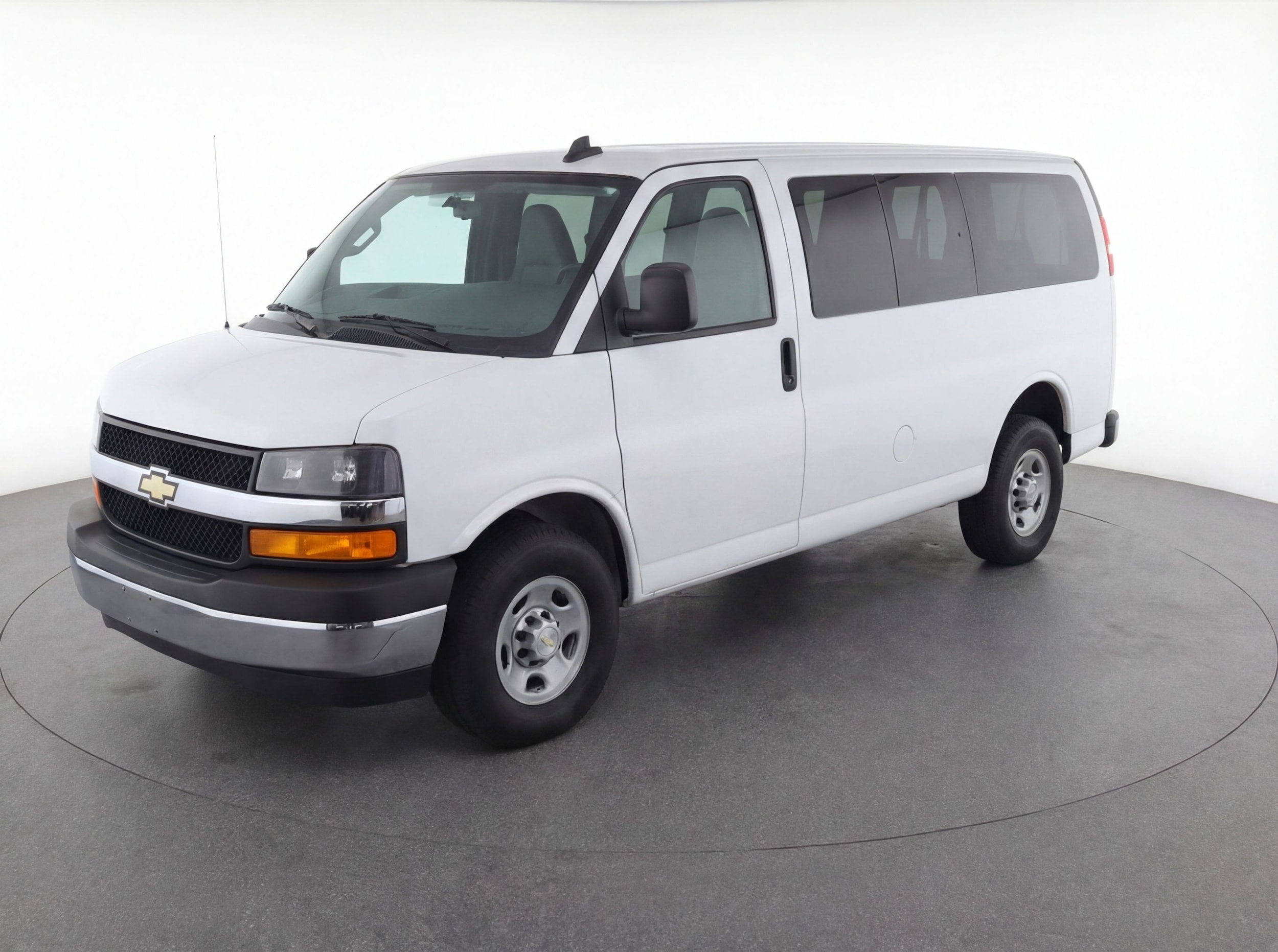 Thumbnail: 2025 Chevrolet Express - 3