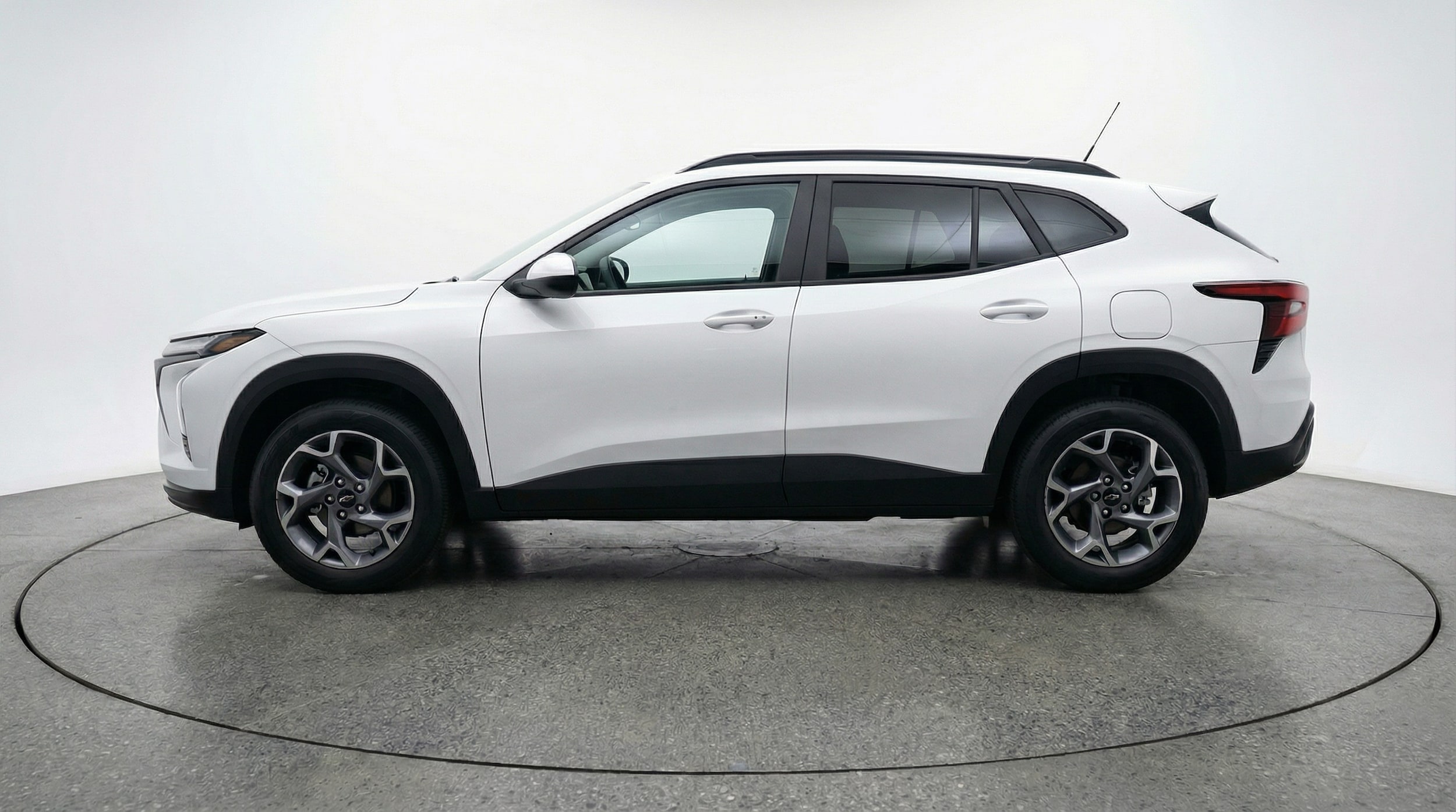 Thumbnail: 2025 Chevrolet Trax - 4