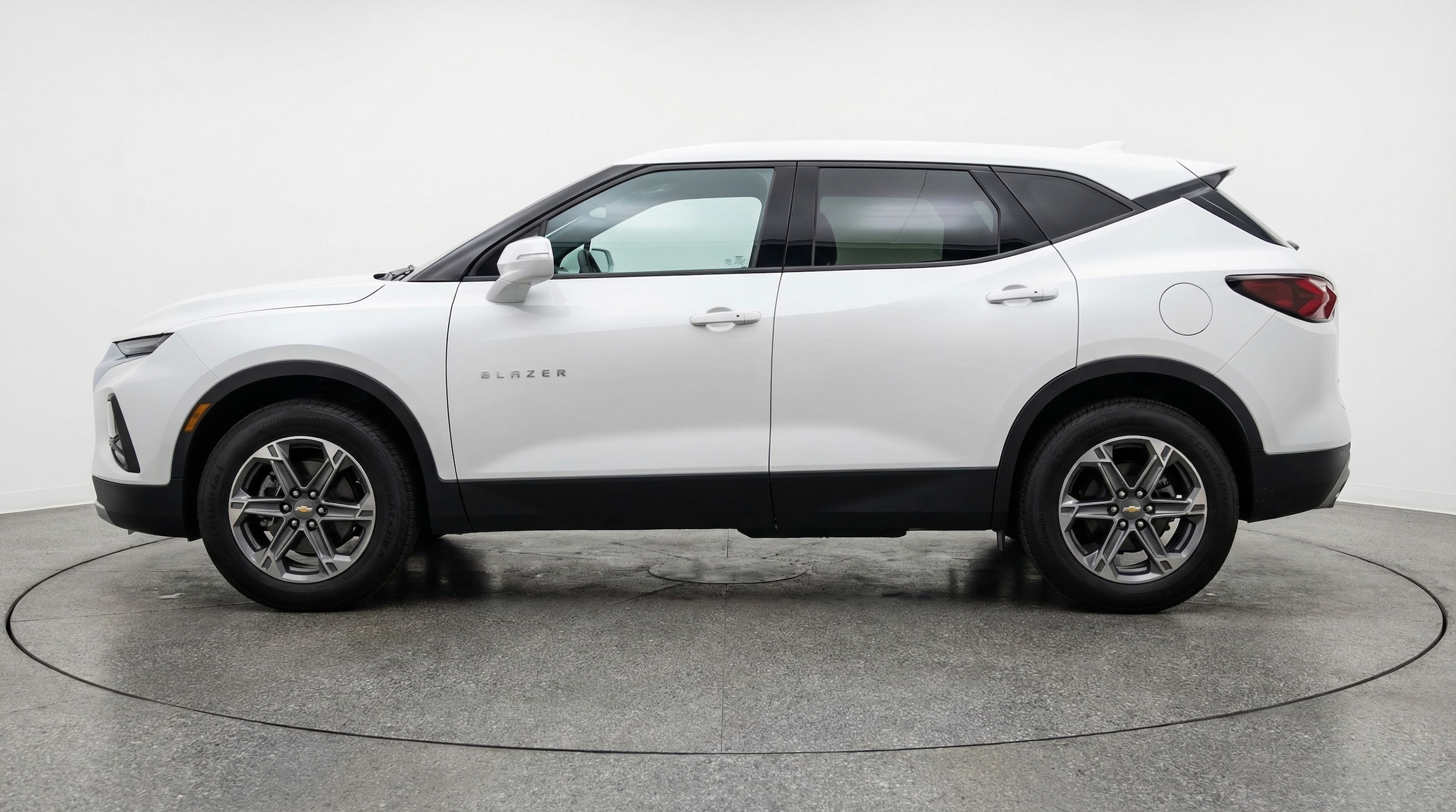 Thumbnail: 2025 Chevrolet Blazer - 4