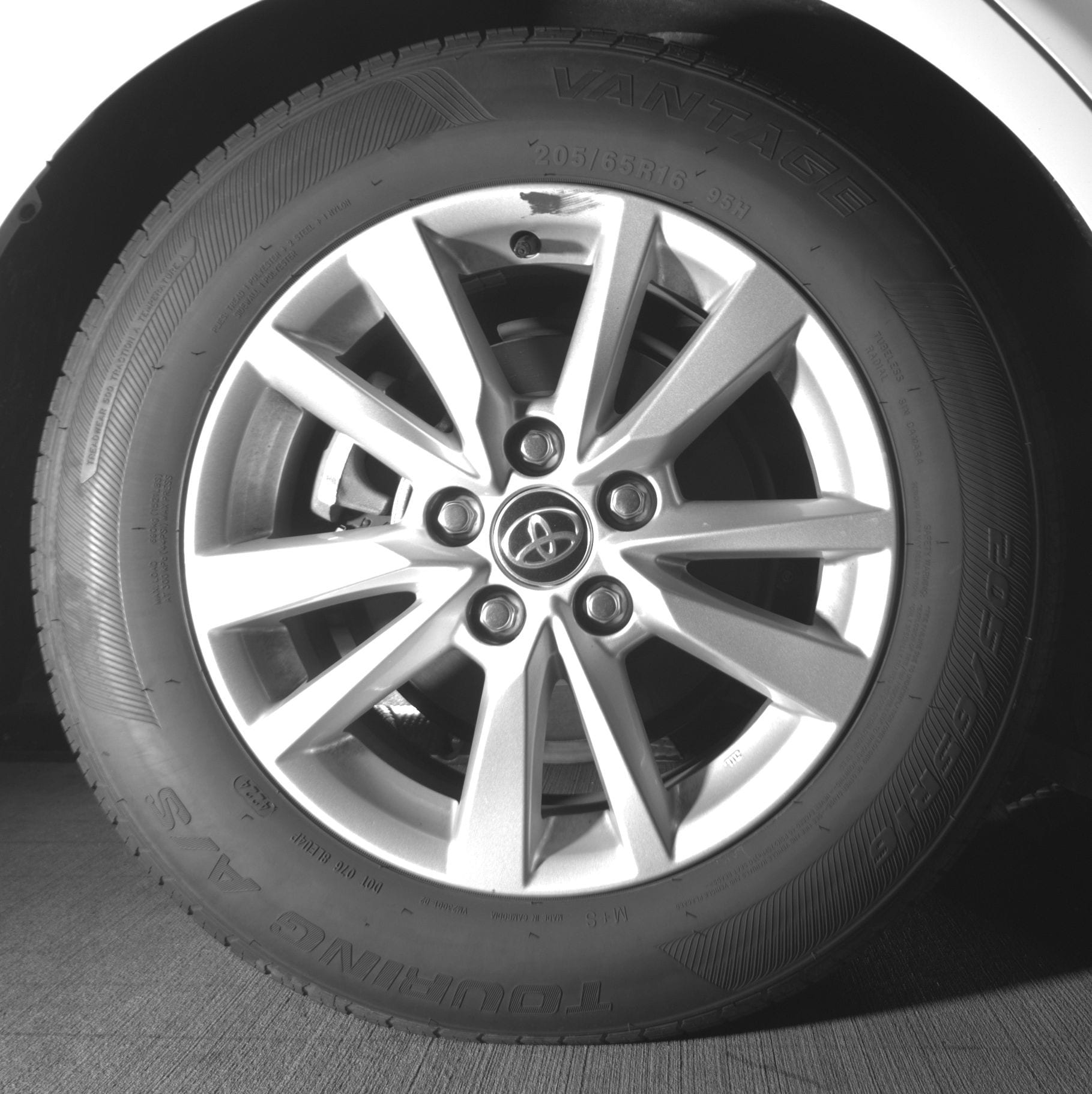 Thumbnail: 2025 Toyota Camry - 12