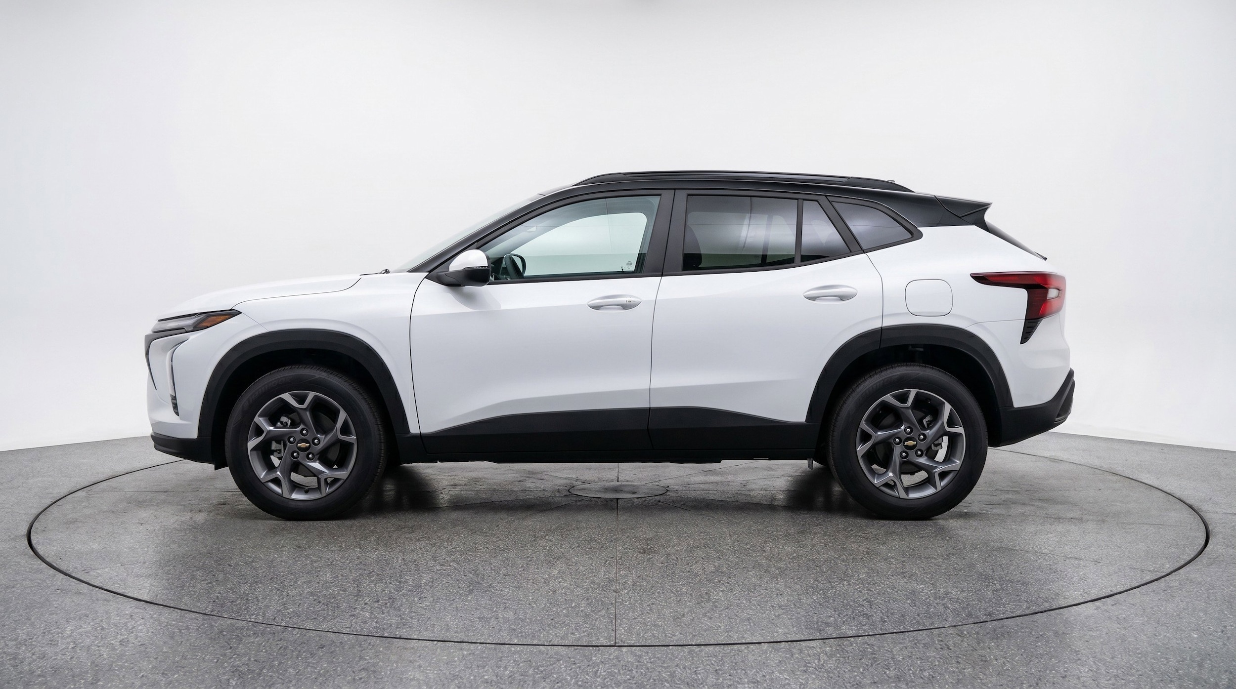 Thumbnail: 2025 Chevrolet Trax - 5