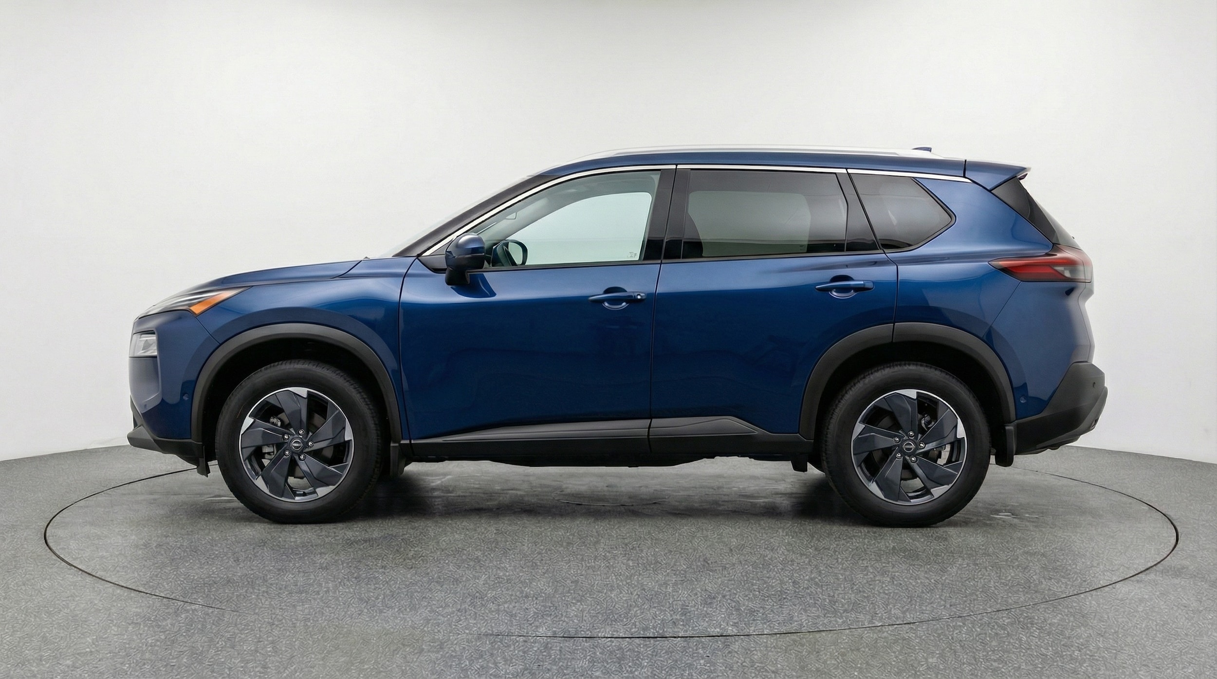 Thumbnail: 2025 Nissan Rogue - 4