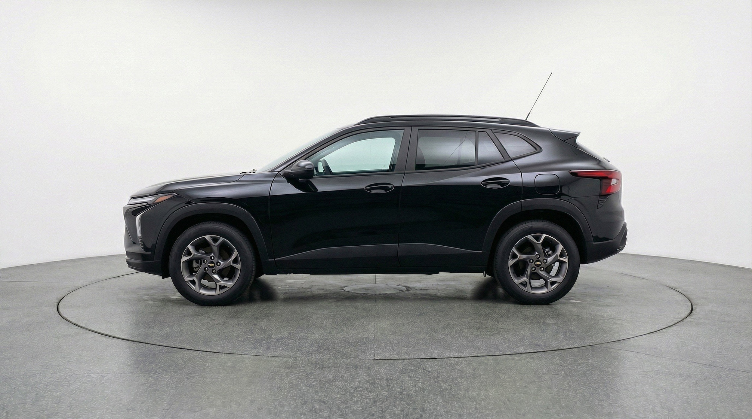 Thumbnail: 2025 Chevrolet Trax - 5