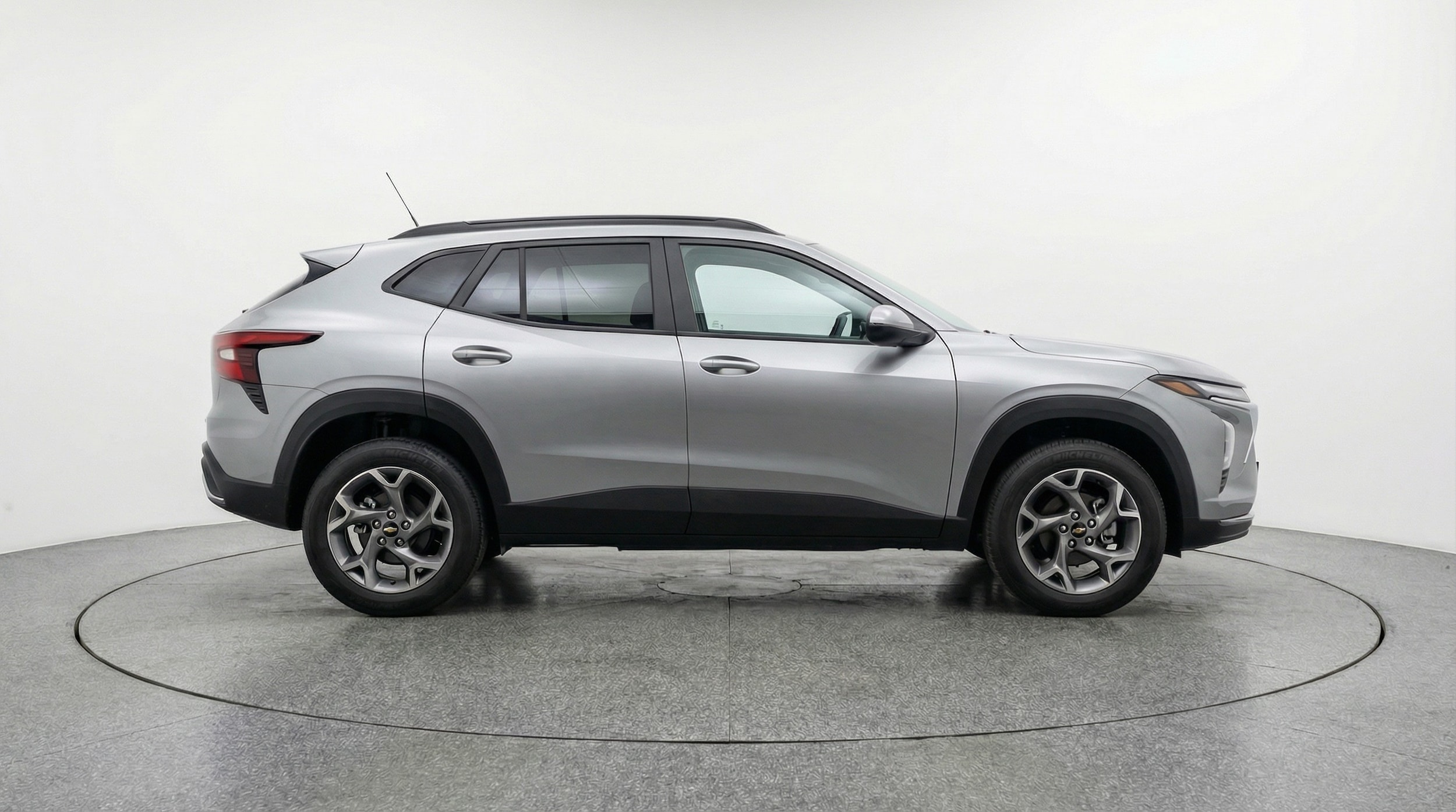 Thumbnail: 2025 Chevrolet Trax - 8